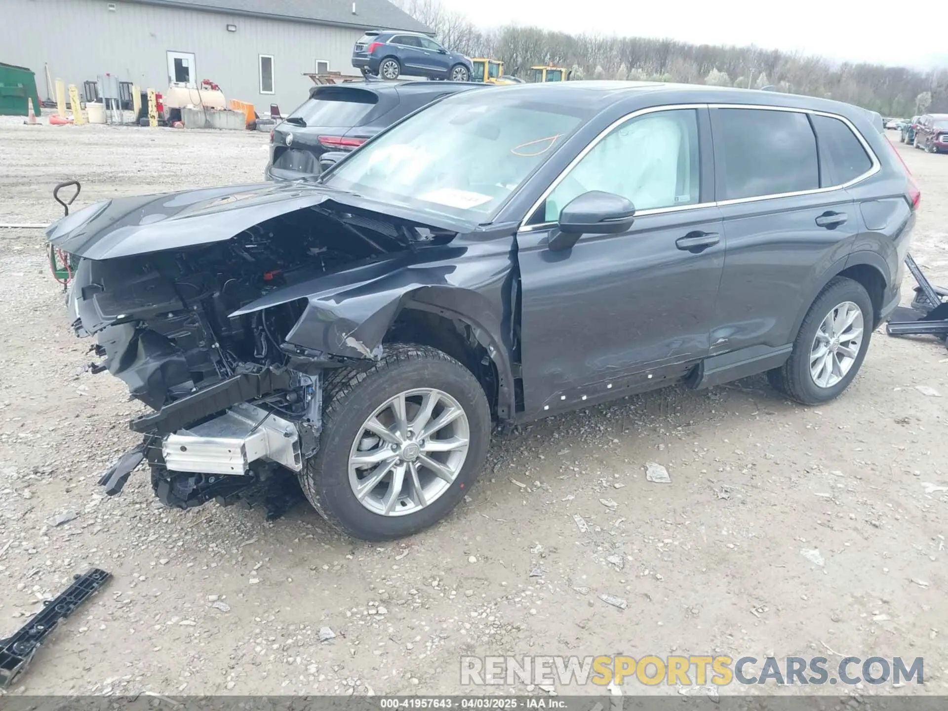 2 fotografías del automóvil dañado 5J6RS4H46SL012603 HONDA CR-V 2025