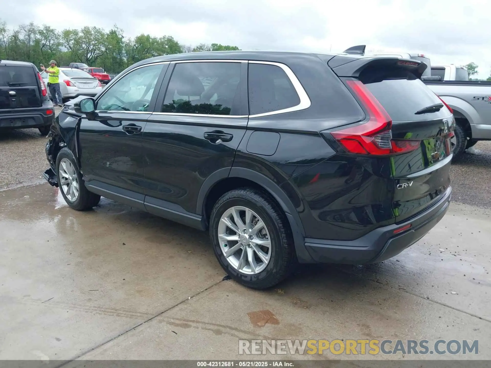 3 fotografías del automóvil dañado 5J6RS4H7XSL013943 HONDA CR-V 2025