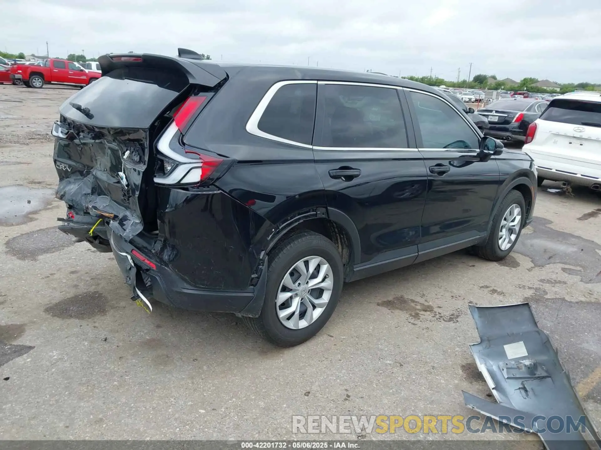 4 fotografías del automóvil dañado 7FARS3H28SE000717 HONDA CR-V 2025