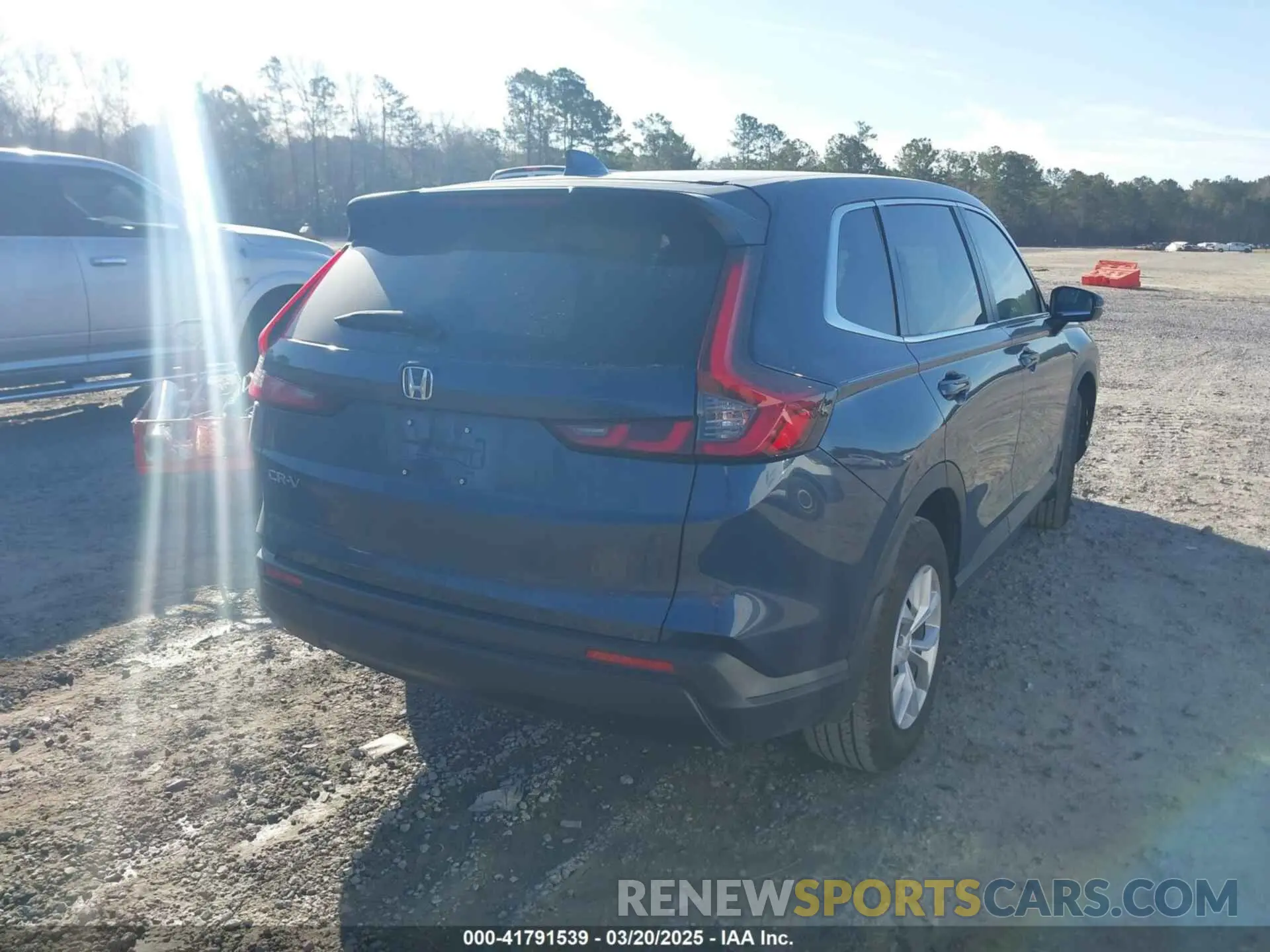 4 fotografías del automóvil dañado 7FARS4H29SE007889 HONDA CR-V 2025