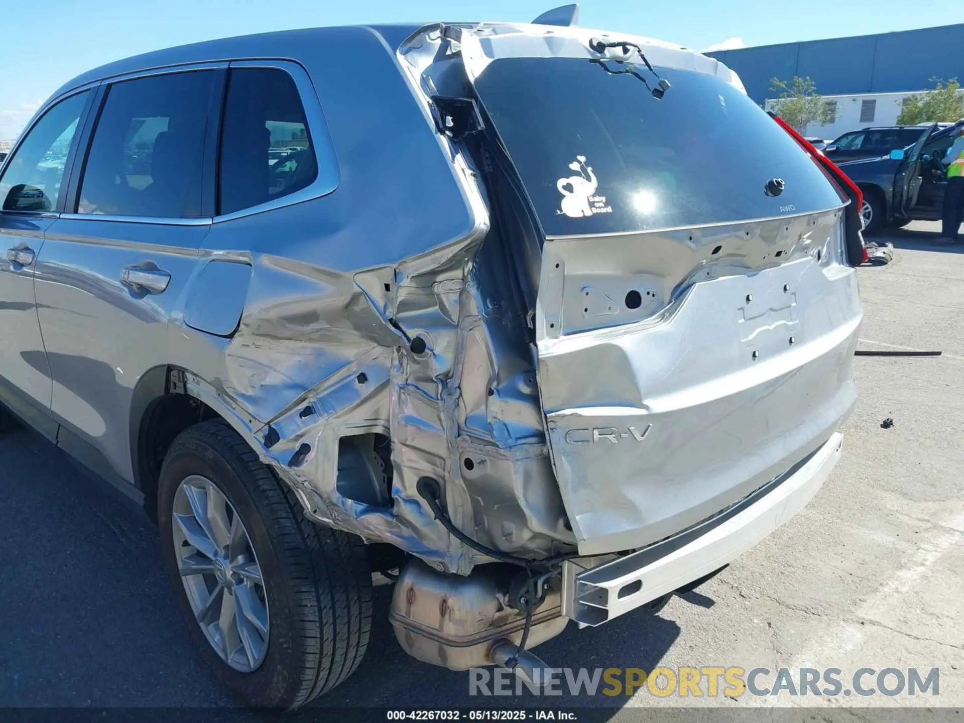 6 fotografías del automóvil dañado 7FARS4H47SE005964 HONDA CR-V 2025