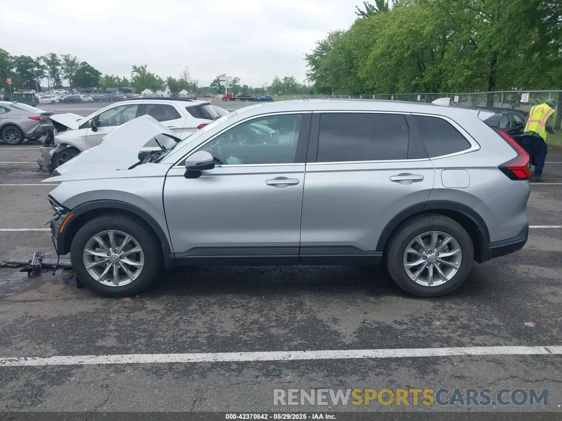 14 fotografías del automóvil dañado 7FARS4H4XSE009684 HONDA CR-V 2025