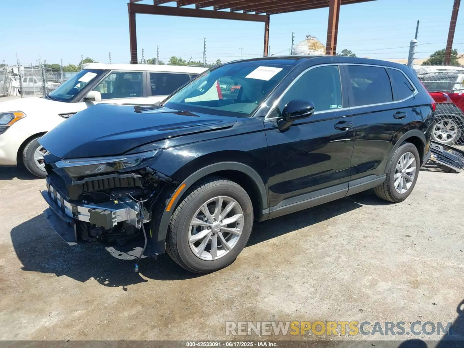 2 fotografías del automóvil dañado 7FARS4H75SE007108 HONDA CR-V 2025