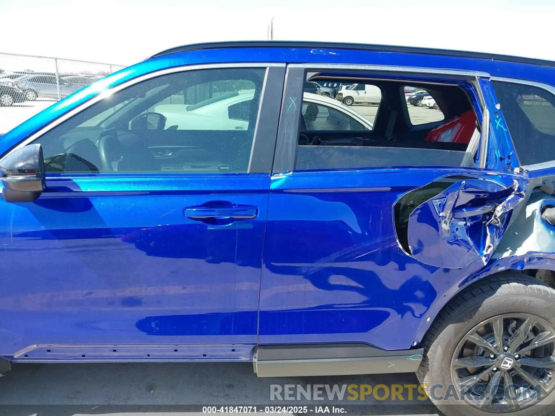 15 fotografías del automóvil dañado 7FARS5H82SE001975 HONDA CR-V 2025