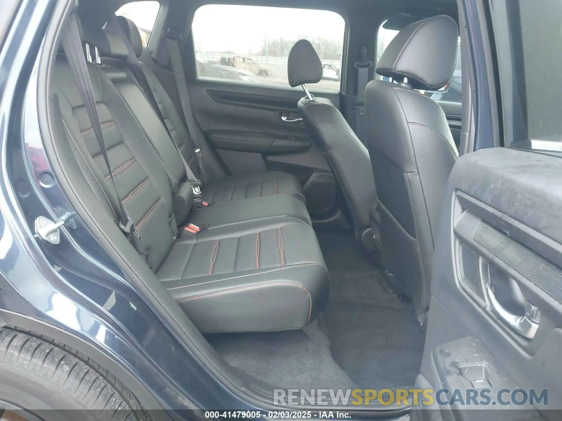 8 fotografías del automóvil dañado 7FARS5H82SE006335 HONDA CR-V 2025