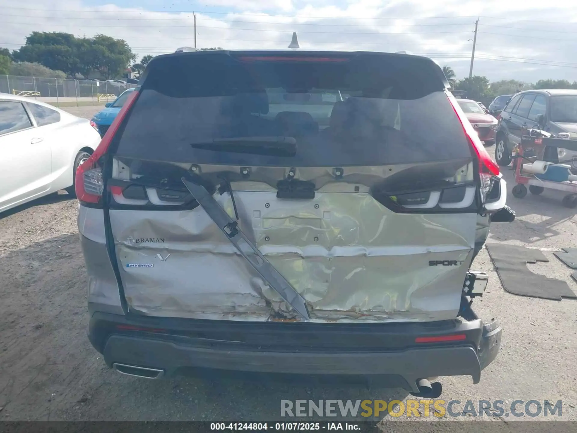 16 fotografías del automóvil dañado 7FARS5H85SE013182 HONDA CR-V 2025