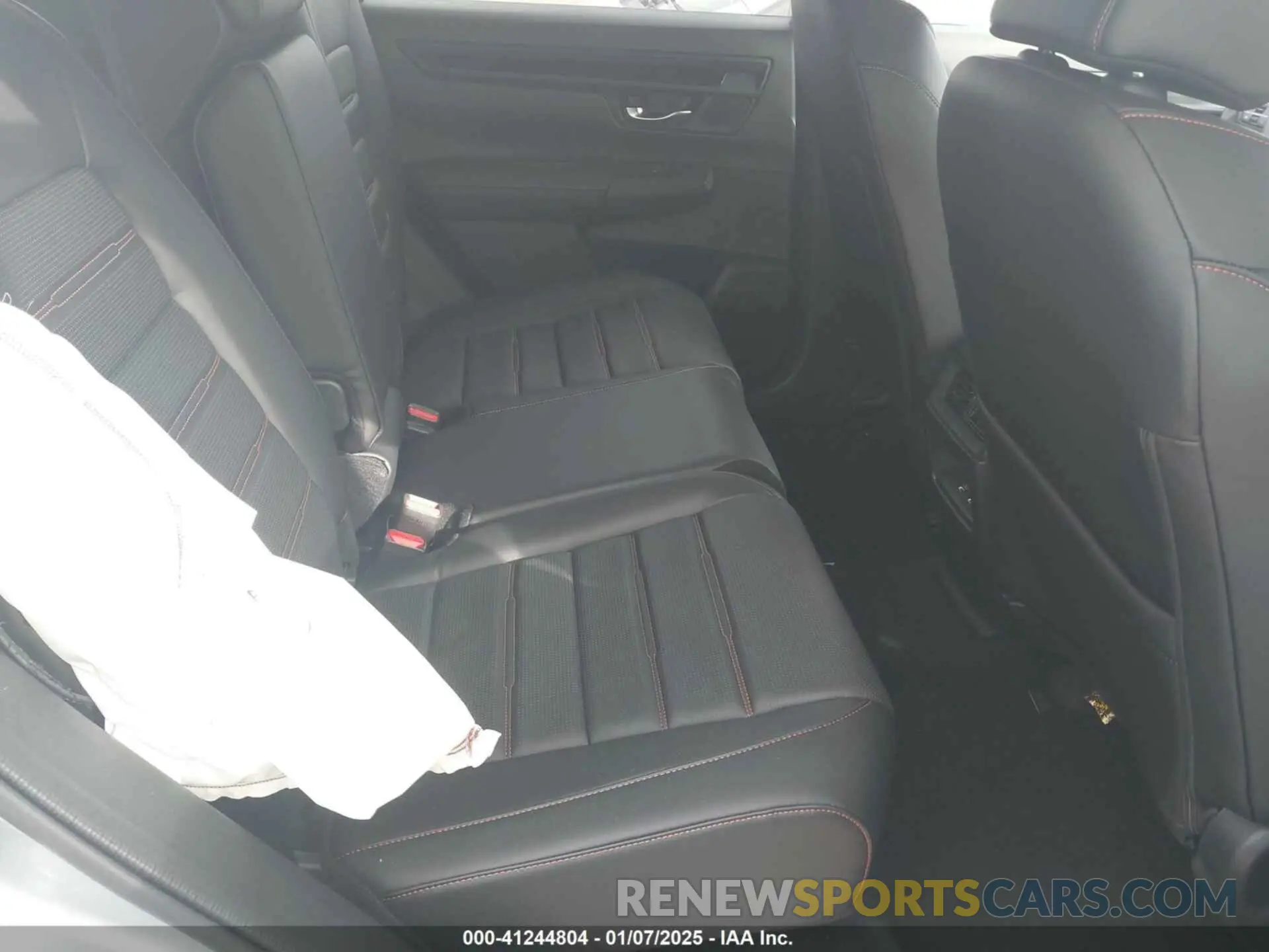 8 fotografías del automóvil dañado 7FARS5H85SE013182 HONDA CR-V 2025