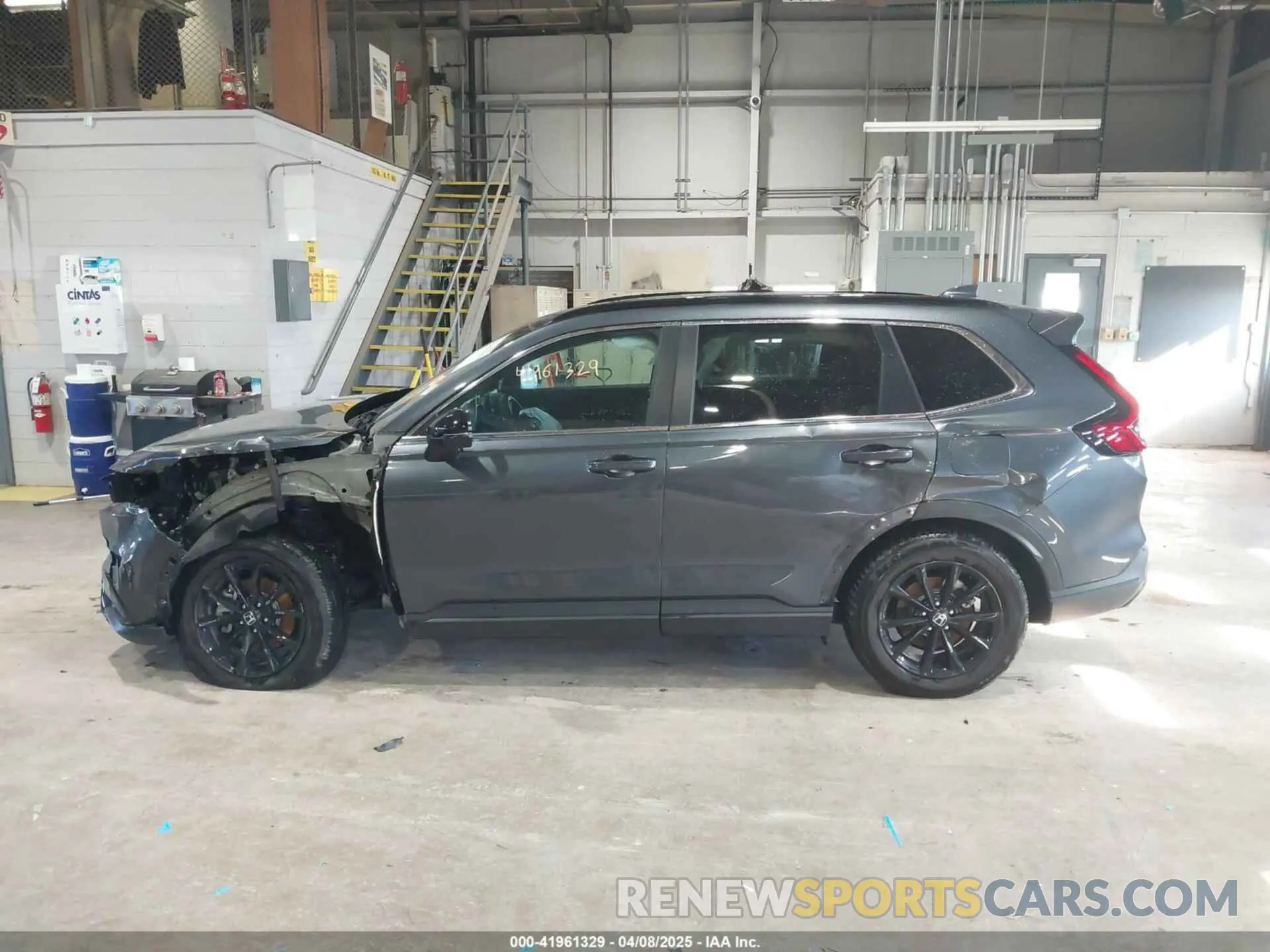 15 fotografías del automóvil dañado 7FARS6H84SE012515 HONDA CR-V 2025