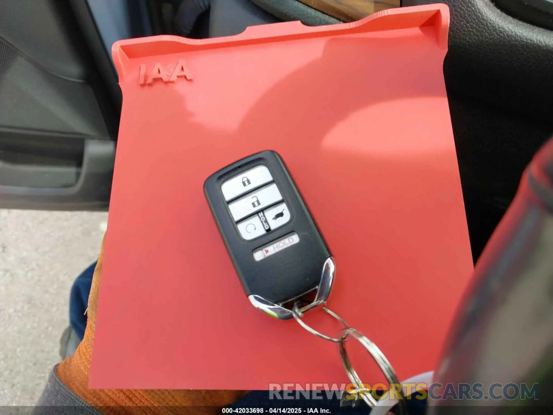 11 fotografías del automóvil dañado 7FART6H80LE011540 HONDA CR-V HYBRID 2020