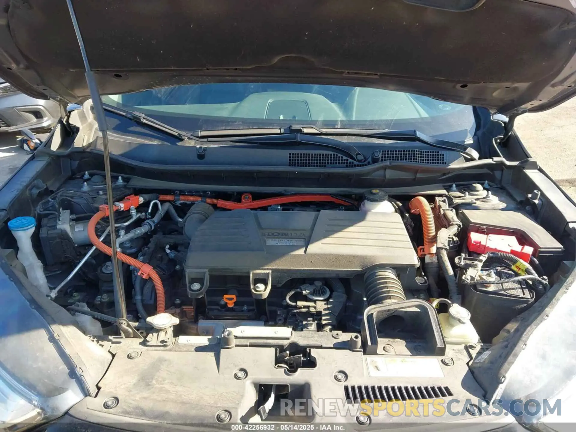 10 fotografías del automóvil dañado 7FART6H91LE000684 HONDA CR-V HYBRID 2020