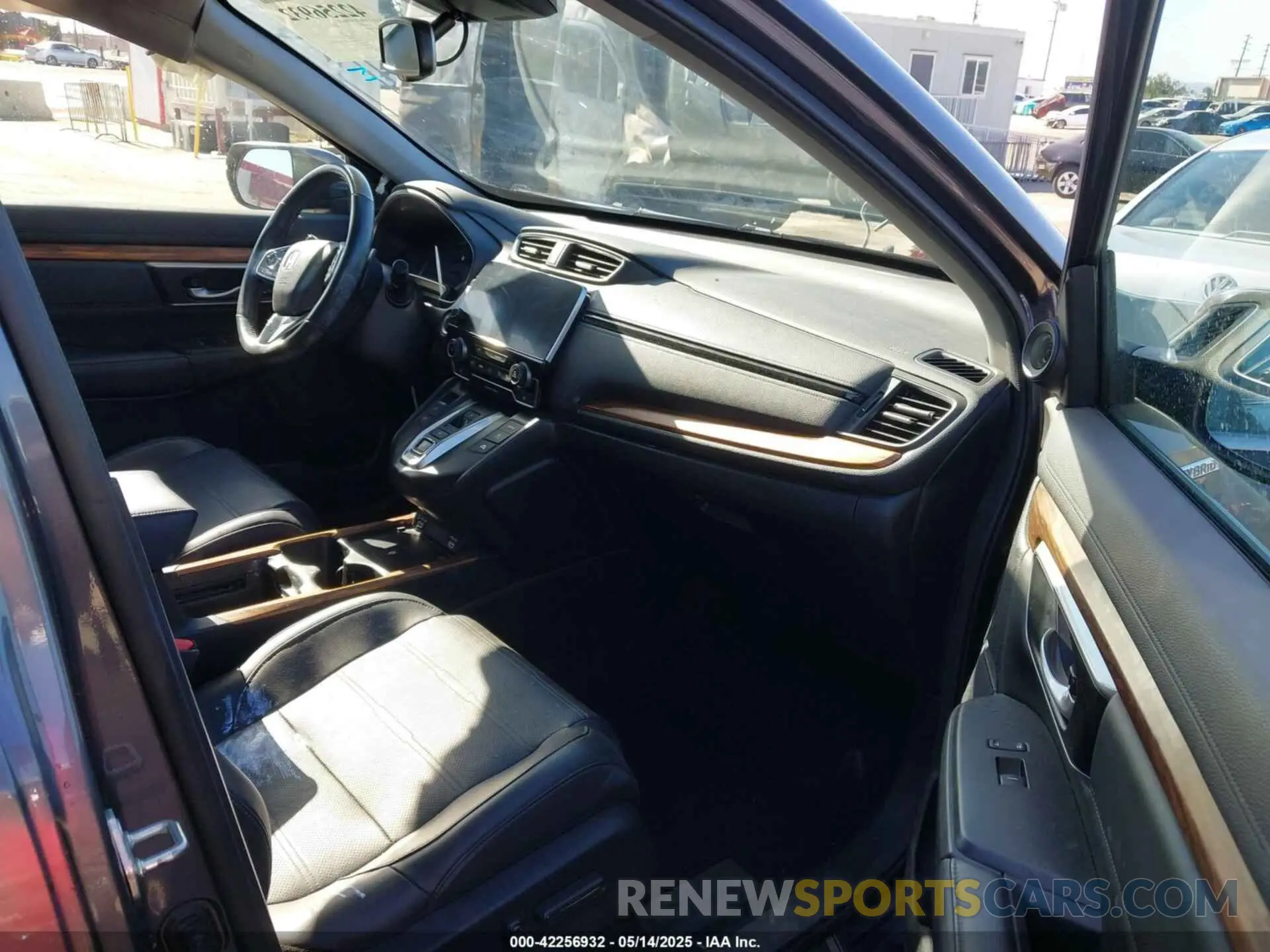 5 fotografías del automóvil dañado 7FART6H91LE000684 HONDA CR-V HYBRID 2020