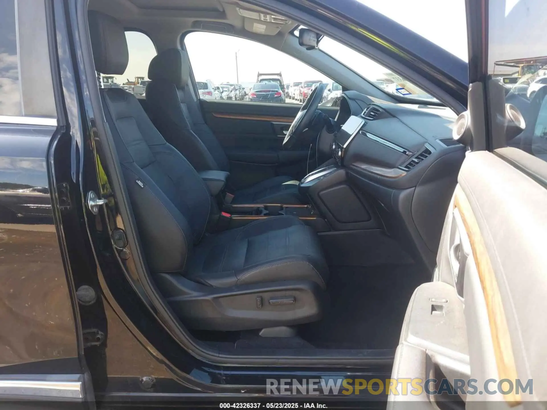 5 fotografías del automóvil dañado 7FART6H91LE005707 HONDA CR-V HYBRID 2020