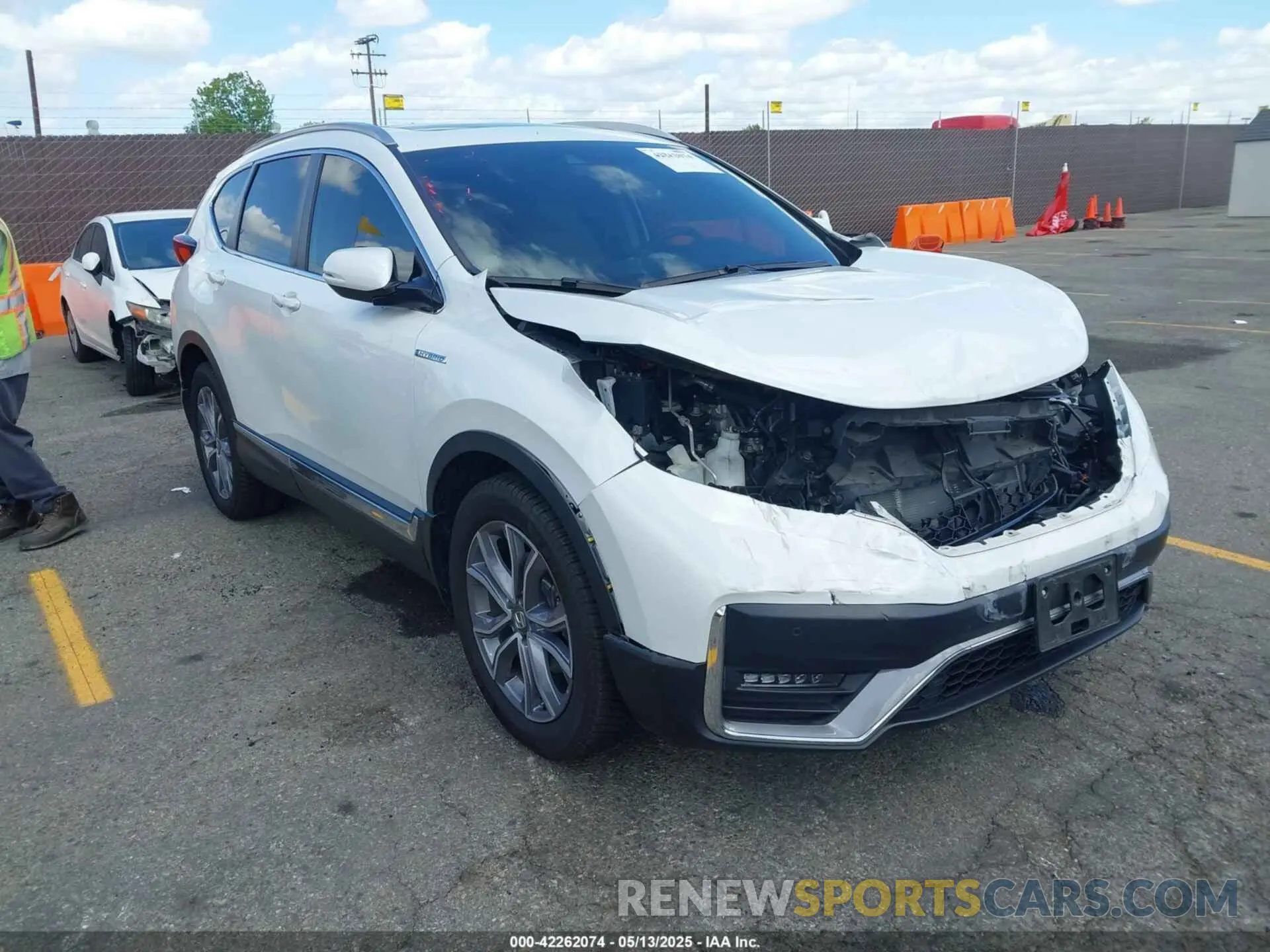 1 fotografías del automóvil dañado 7FART6H97LE023225 HONDA CR-V HYBRID 2020
