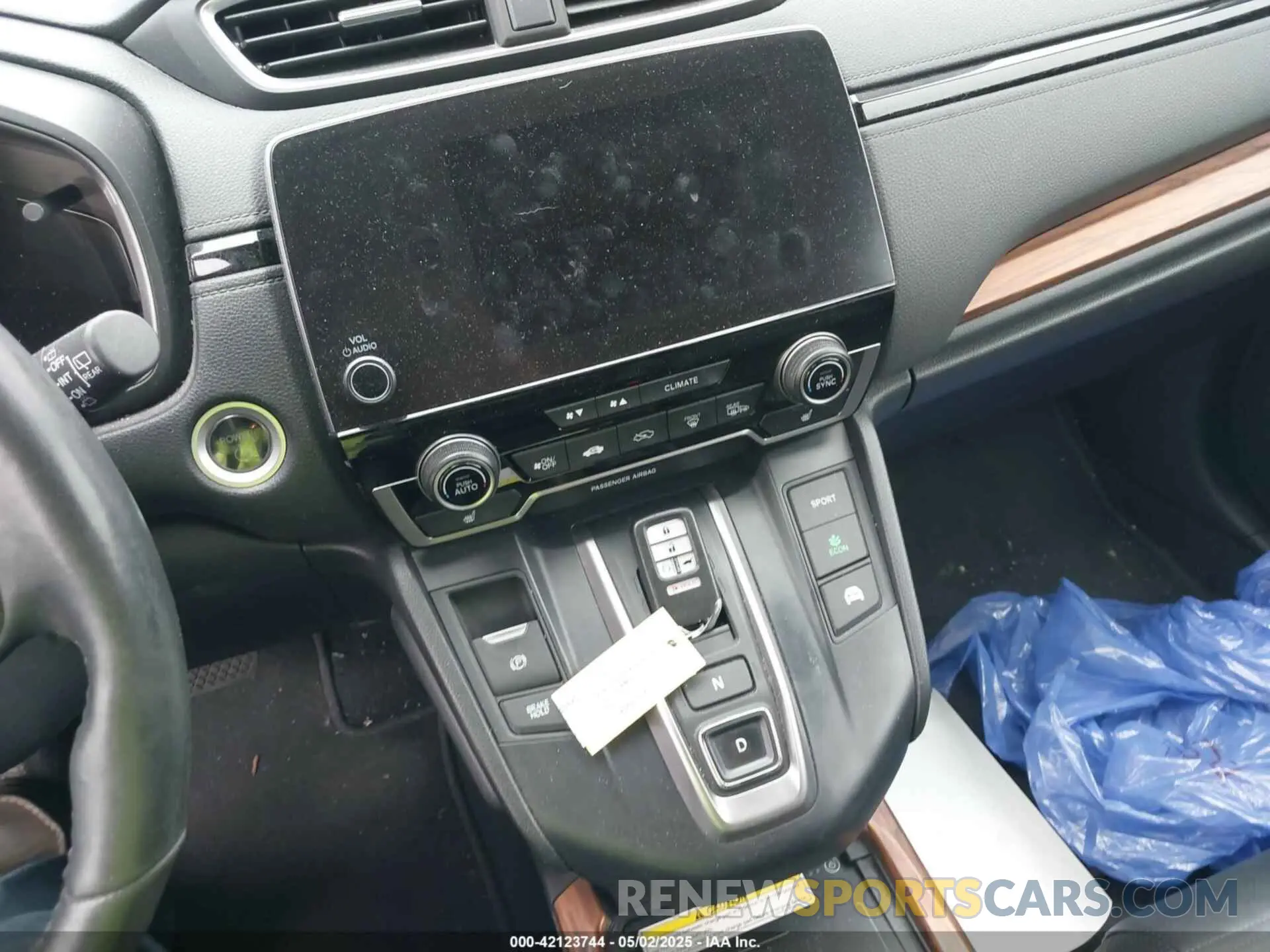 11 fotografías del automóvil dañado 7FART6H99LE000979 HONDA CR-V HYBRID 2020