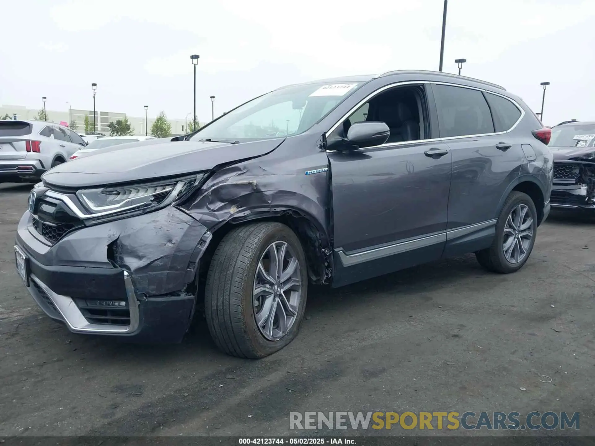 6 fotografías del automóvil dañado 7FART6H99LE000979 HONDA CR-V HYBRID 2020