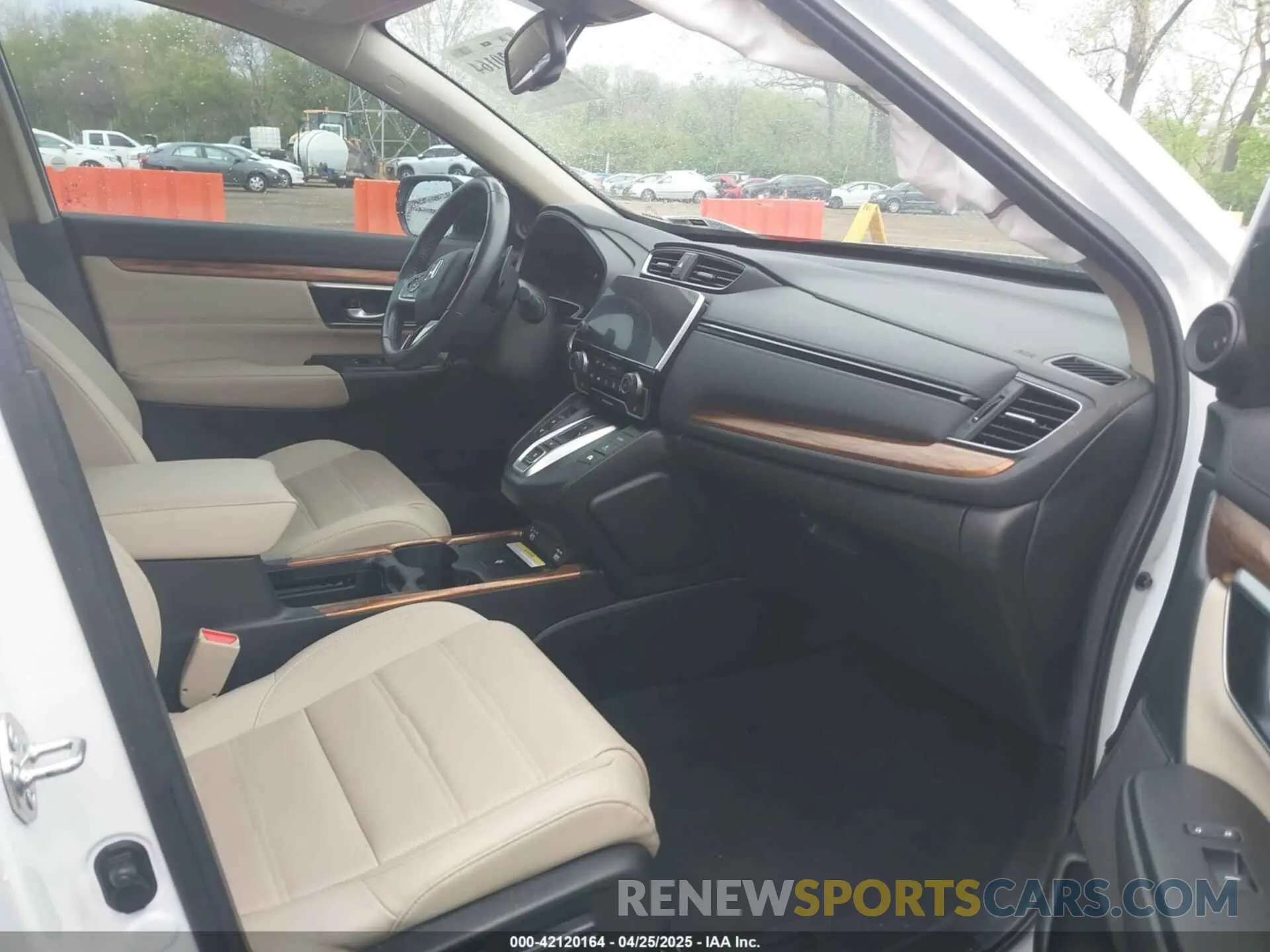 5 fotografías del automóvil dañado 7FART6H9XLE024742 HONDA CR-V HYBRID 2020