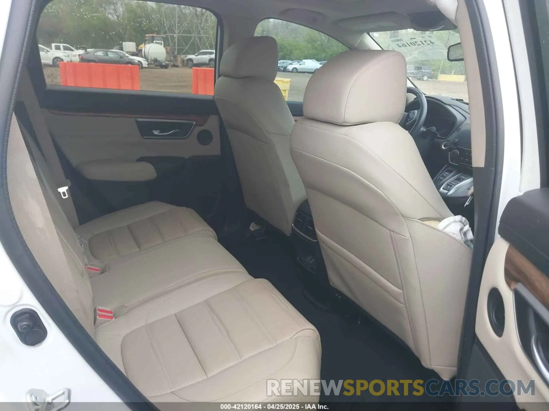 8 fotografías del automóvil dañado 7FART6H9XLE024742 HONDA CR-V HYBRID 2020