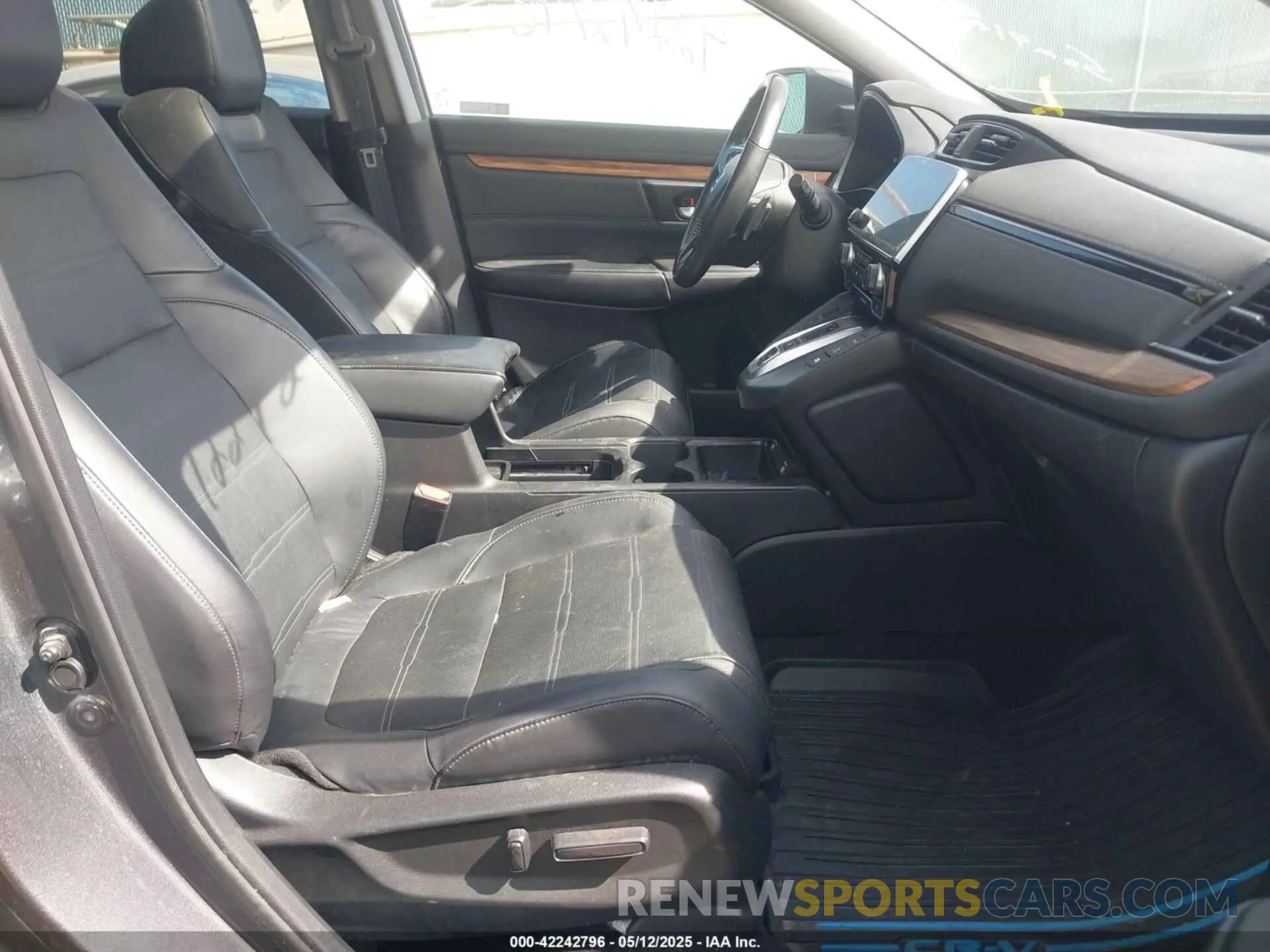 5 fotografías del automóvil dañado 7FART6H89ME010307 HONDA CR-V HYBRID 2021