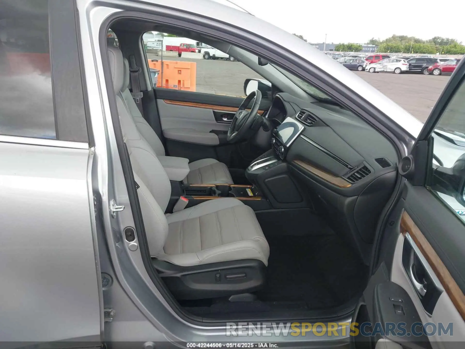 5 fotografías del automóvil dañado 5J6RT6H92NL000926 HONDA CR-V HYBRID 2022