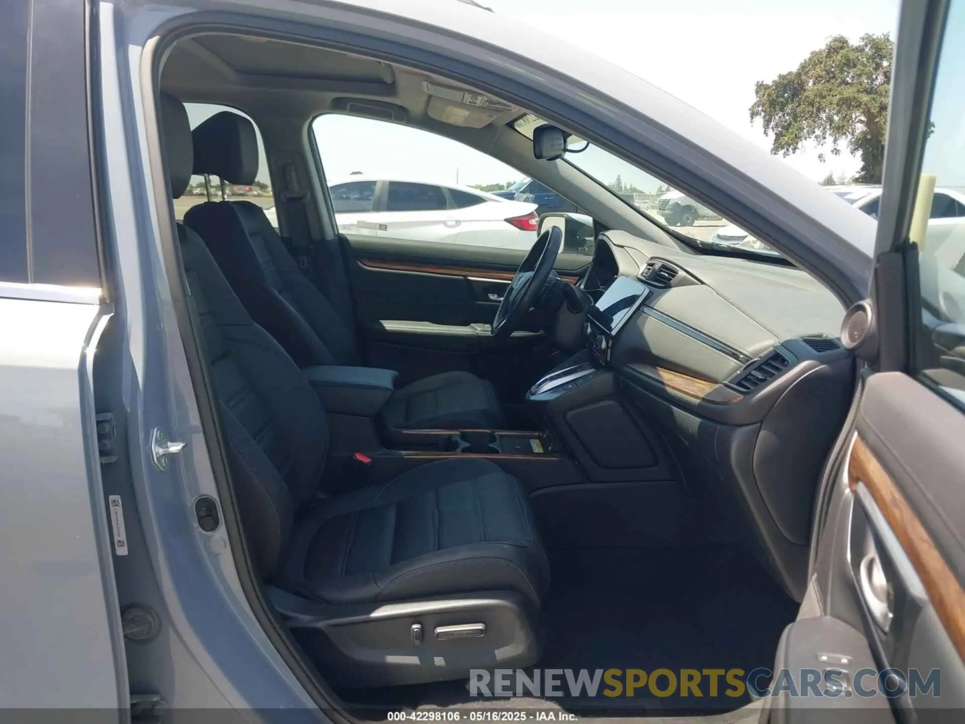 5 fotografías del automóvil dañado 5J6RT6H92NL025034 HONDA CR-V HYBRID 2022
