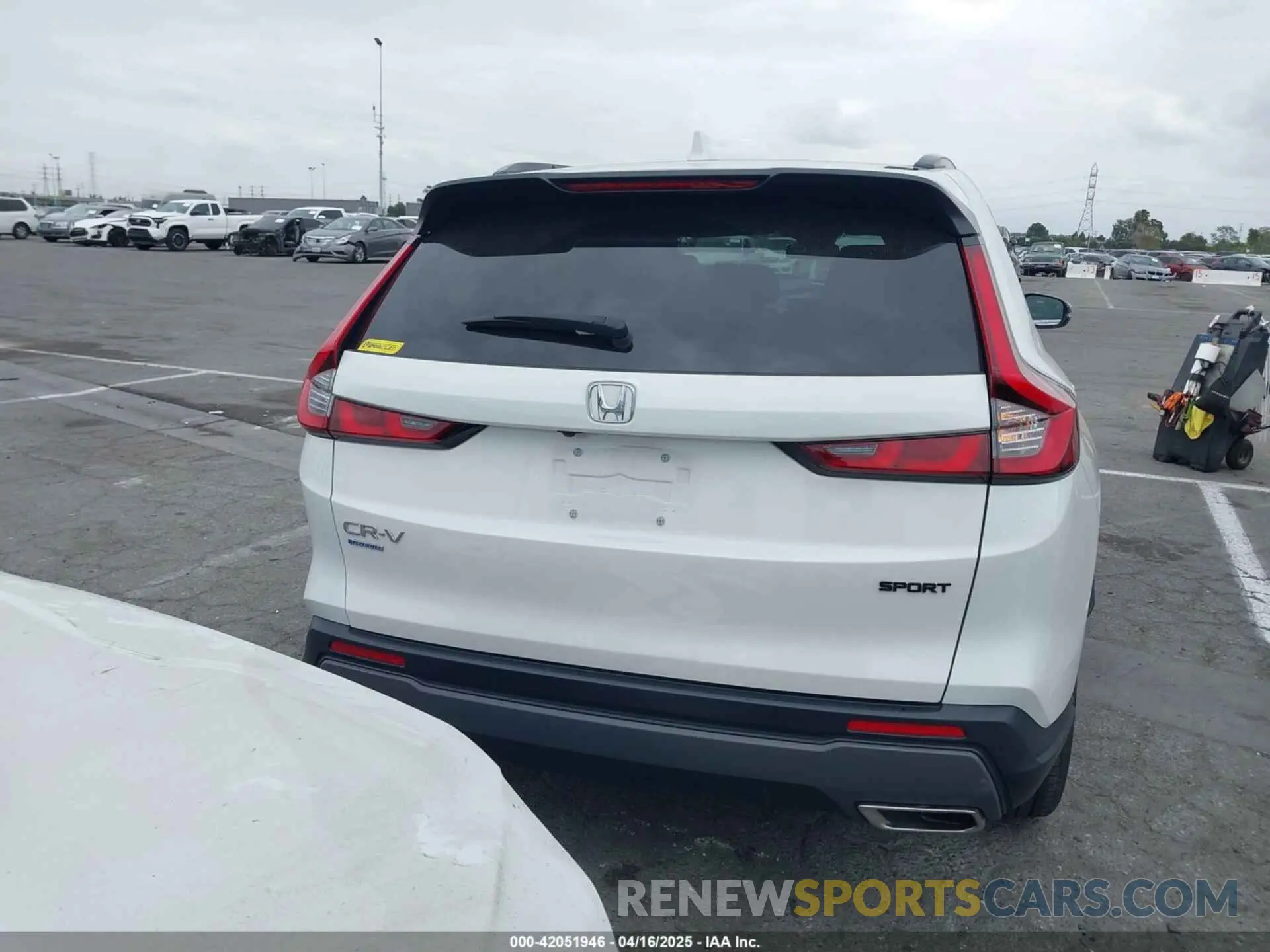 15 fotografías del automóvil dañado 2HKRS5H58PH711229 HONDA CR-V HYBRID 2023