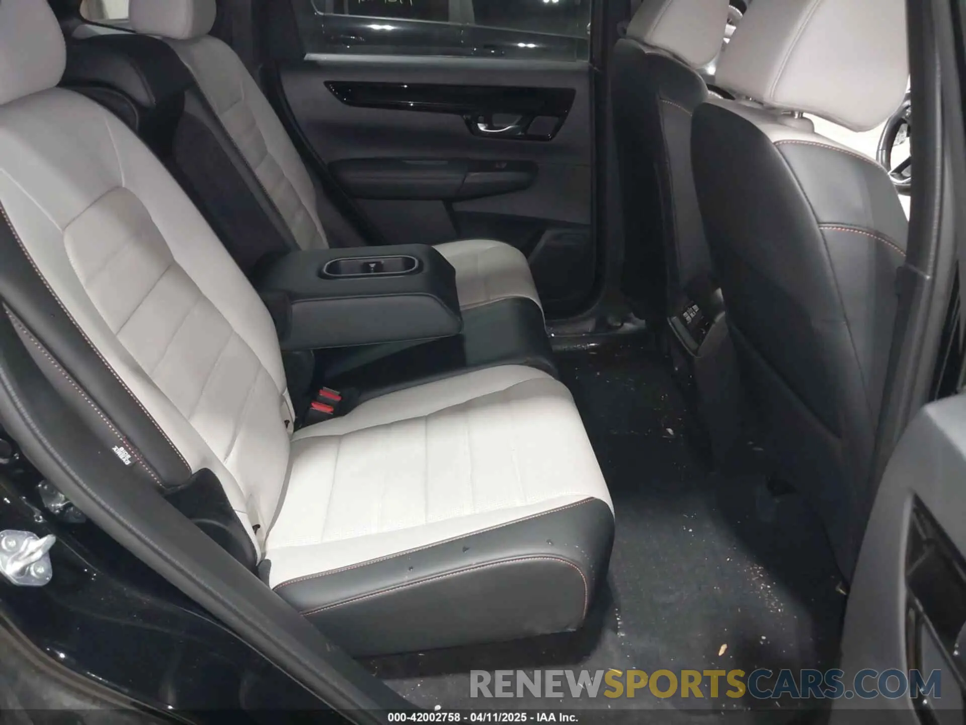8 fotografías del automóvil dañado 5J6RS6H90PL008352 HONDA CR-V HYBRID 2023