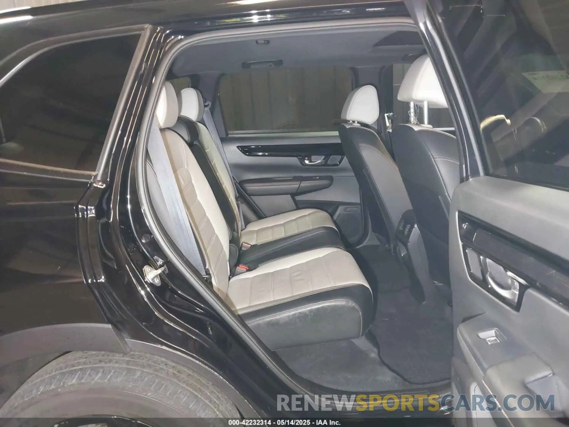 8 fotografías del automóvil dañado 5J6RS6H99PL001223 HONDA CR-V HYBRID 2023