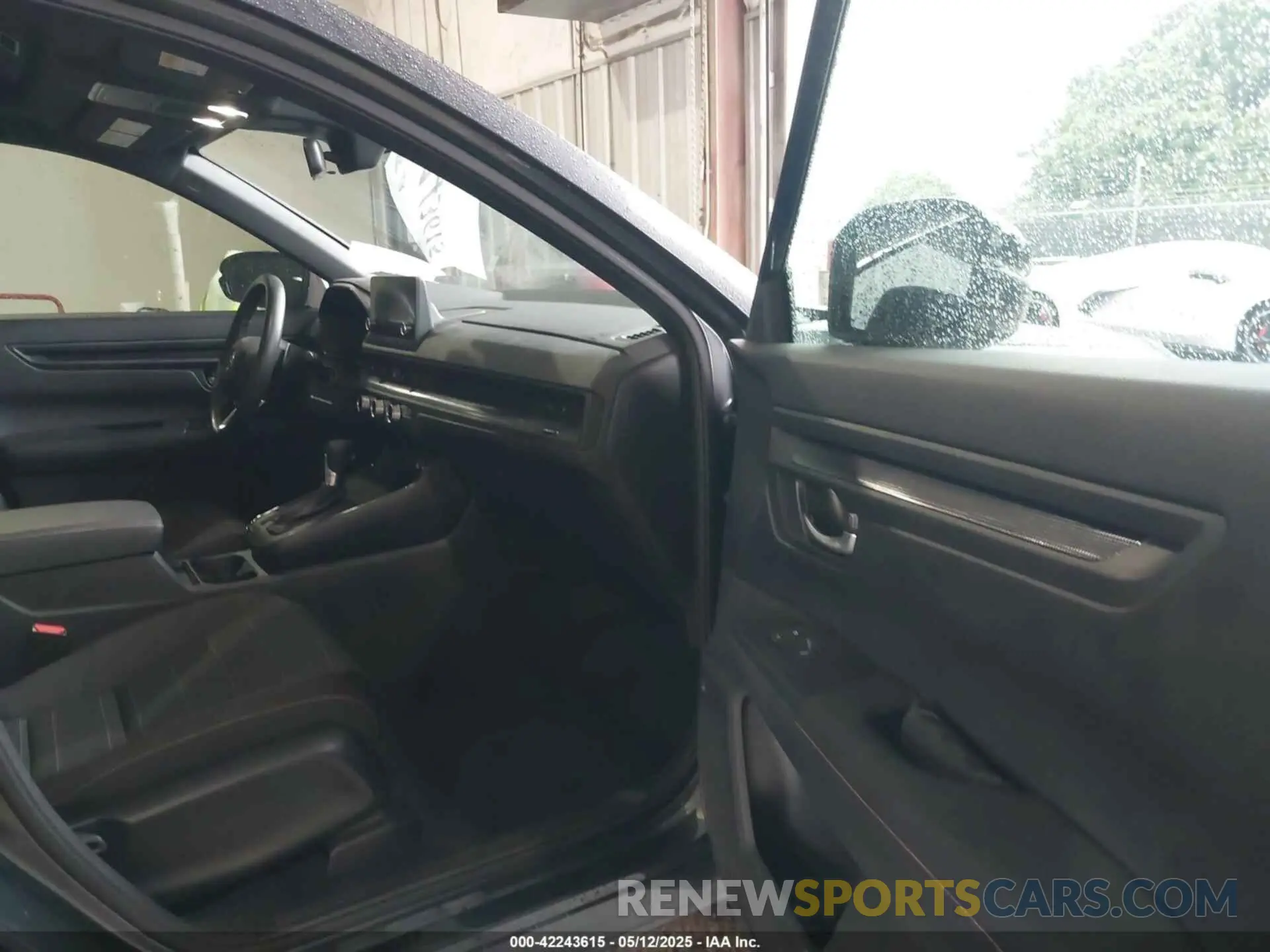 5 fotografías del automóvil dañado 7FARS6H50PE040941 HONDA CR-V HYBRID 2023