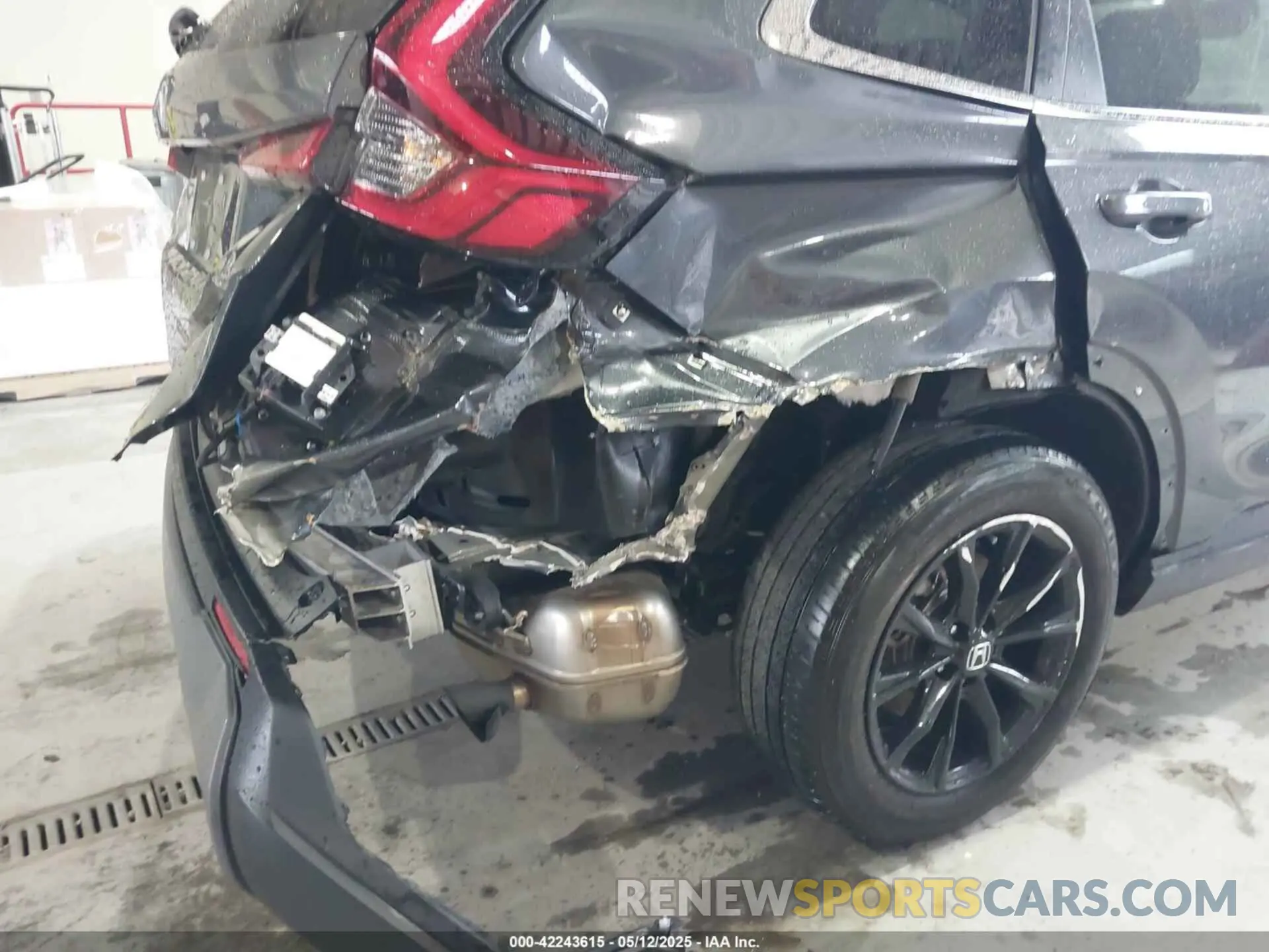 6 fotografías del automóvil dañado 7FARS6H50PE040941 HONDA CR-V HYBRID 2023