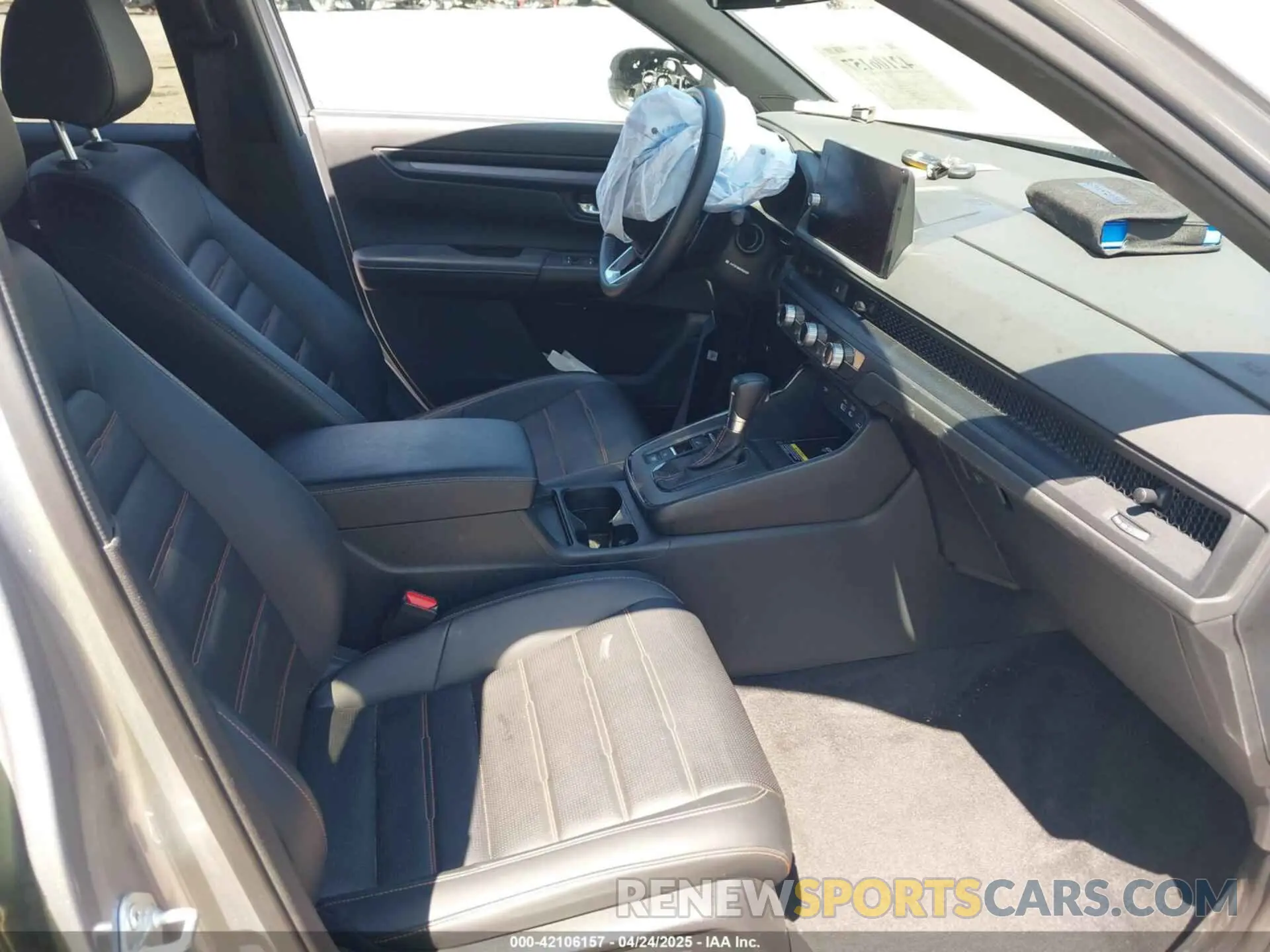 5 fotografías del automóvil dañado 5J6RS6H8XRL010278 HONDA CR-V HYBRID 2024