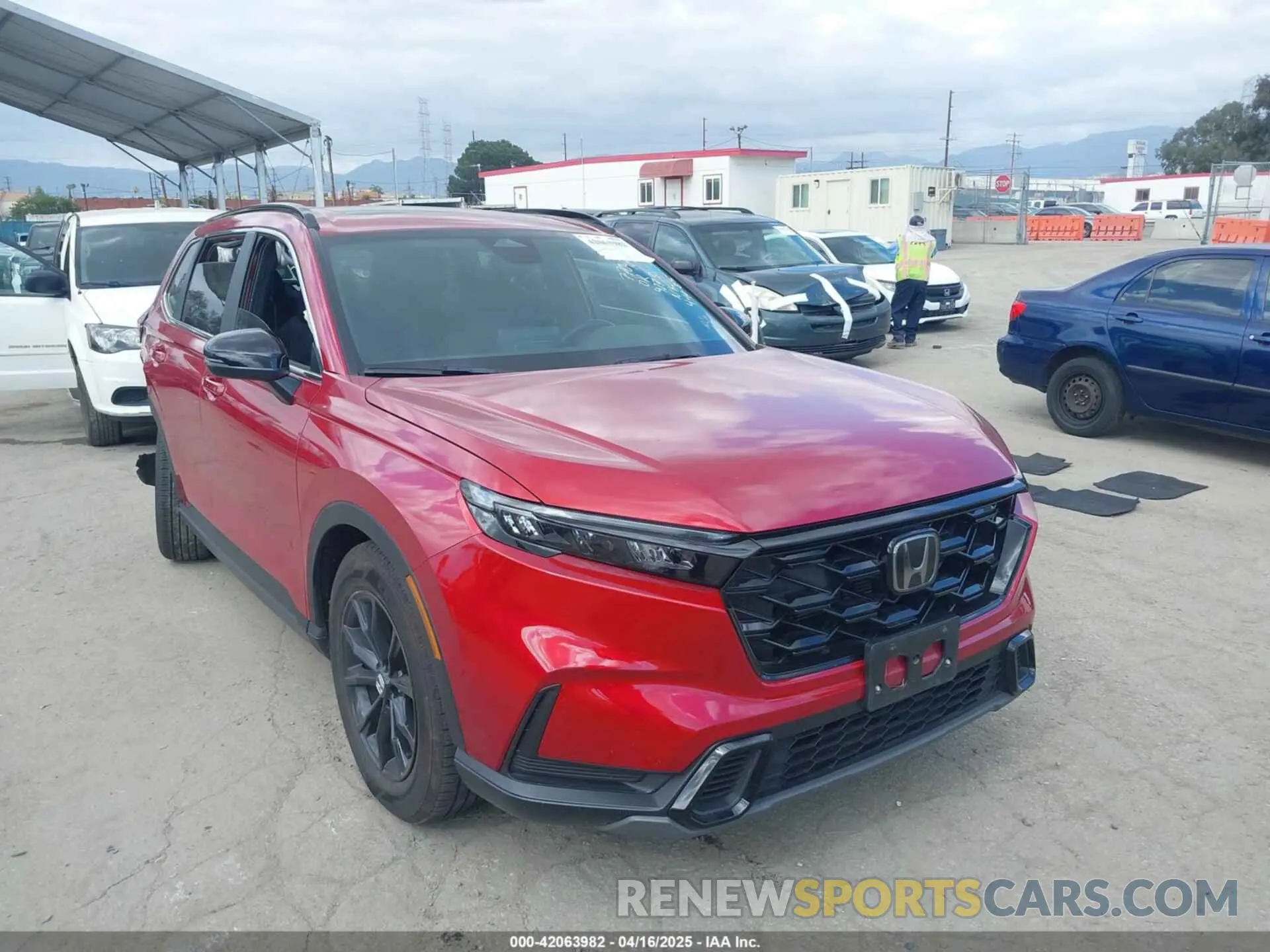 1 fotografías del automóvil dañado 7FARS5H50RE035932 HONDA CR-V HYBRID 2024