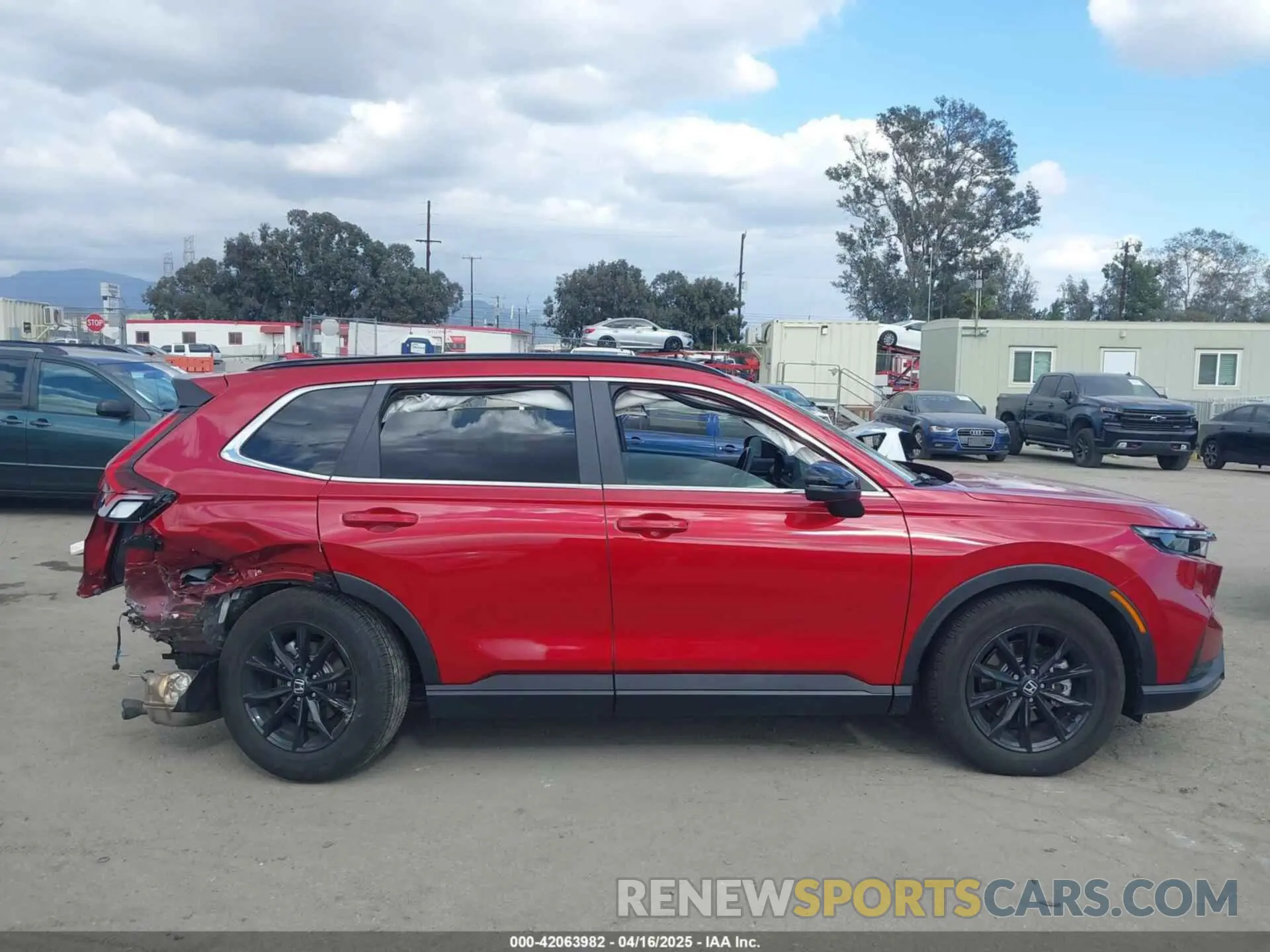 12 fotografías del automóvil dañado 7FARS5H50RE035932 HONDA CR-V HYBRID 2024