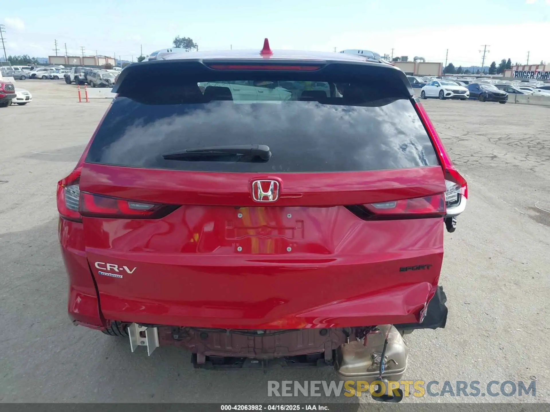 15 fotografías del automóvil dañado 7FARS5H50RE035932 HONDA CR-V HYBRID 2024