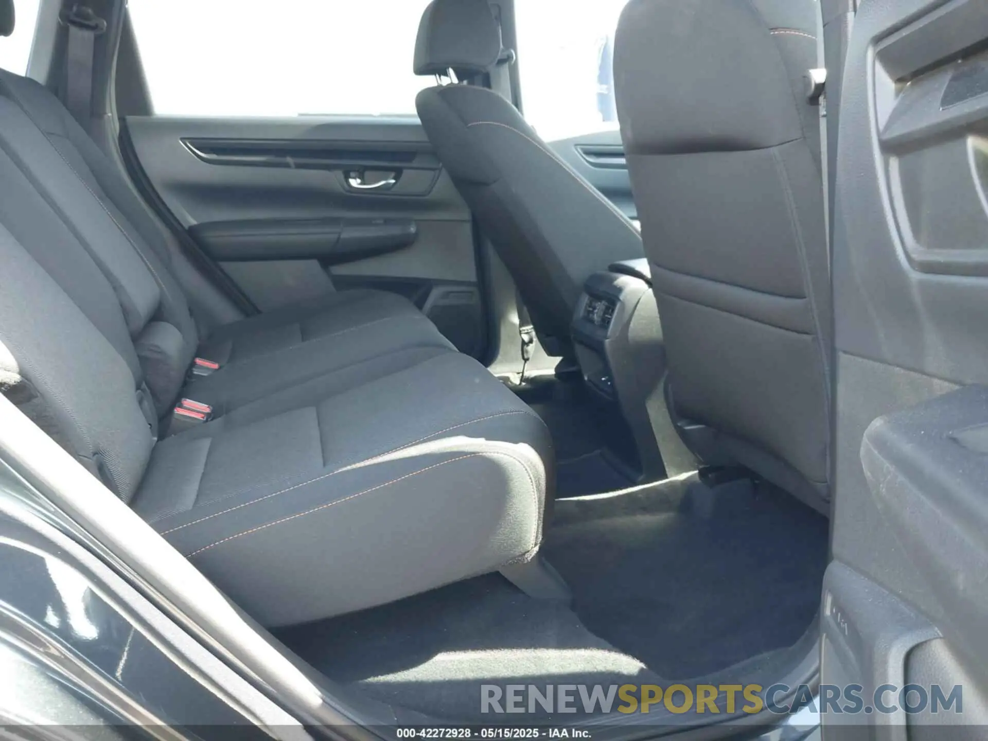 8 fotografías del automóvil dañado 7FARS5H51RE000395 HONDA CR-V HYBRID 2024