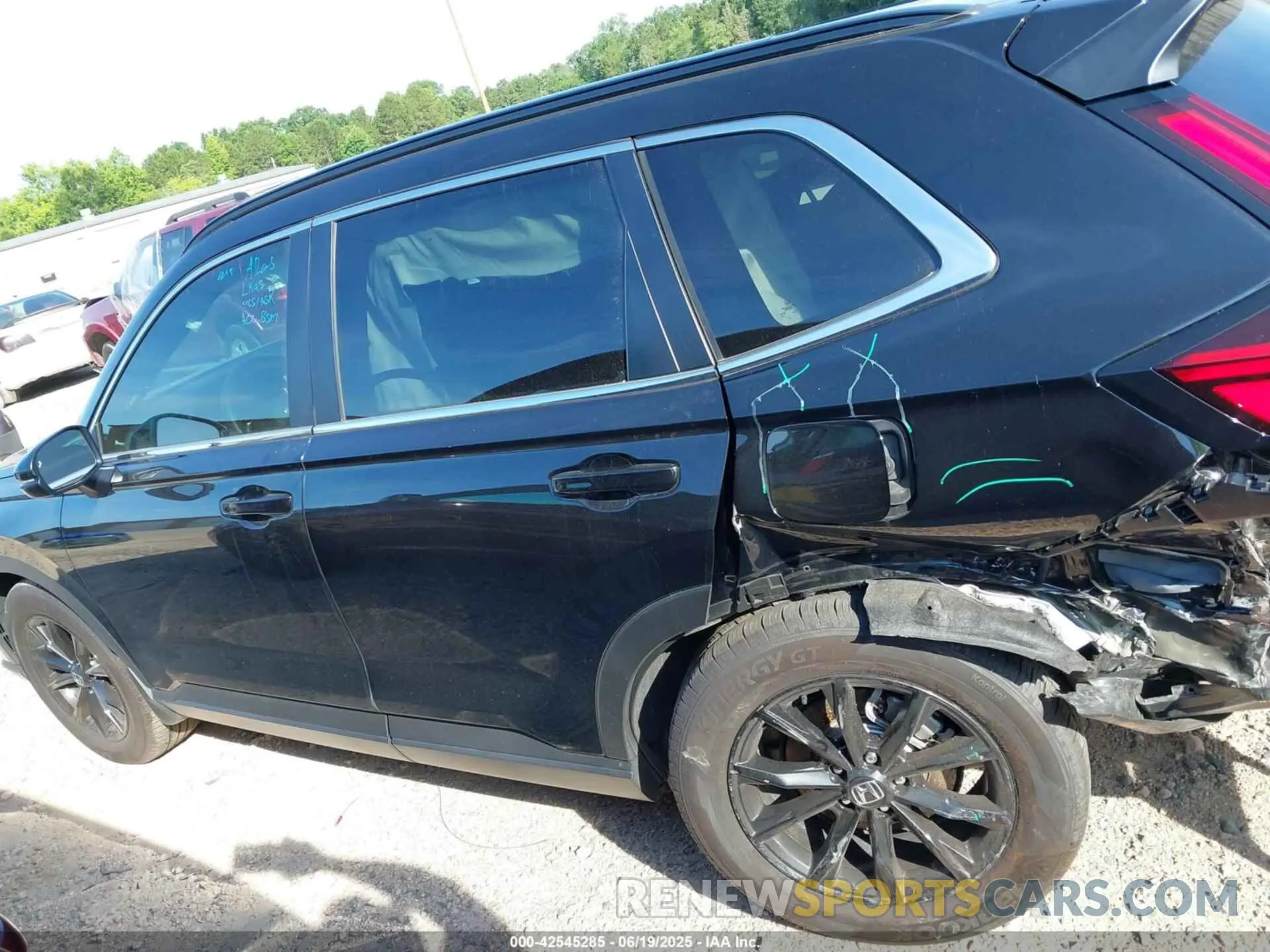 14 fotografías del automóvil dañado 7FARS5H51RE037401 HONDA CR-V HYBRID 2024