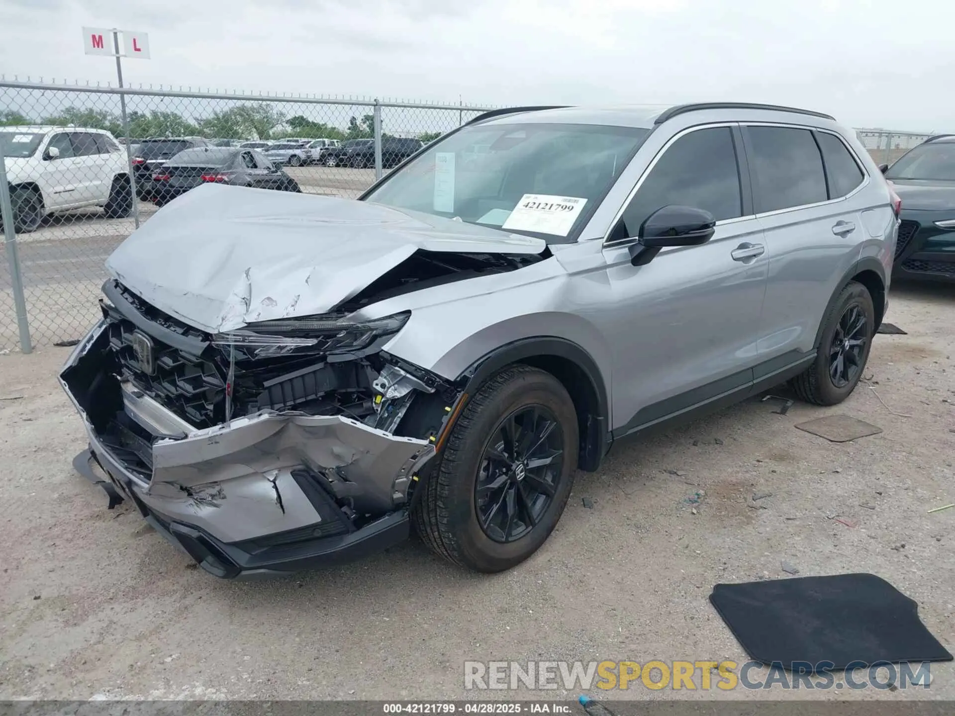 2 fotografías del automóvil dañado 7FARS5H88RE022453 HONDA CR-V HYBRID 2024