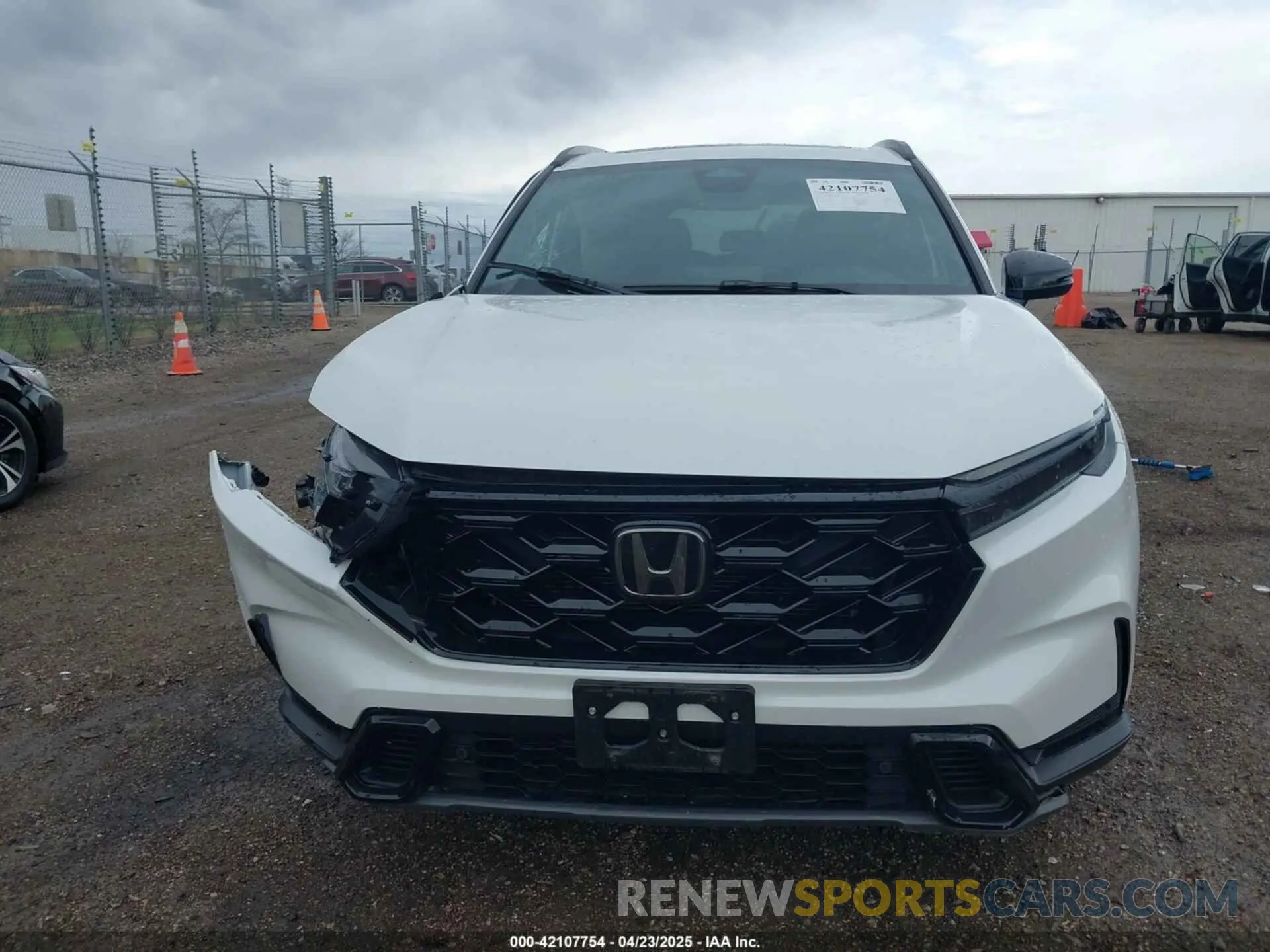 12 fotografías del automóvil dañado 7FARS6H84RE051020 HONDA CR-V HYBRID 2024