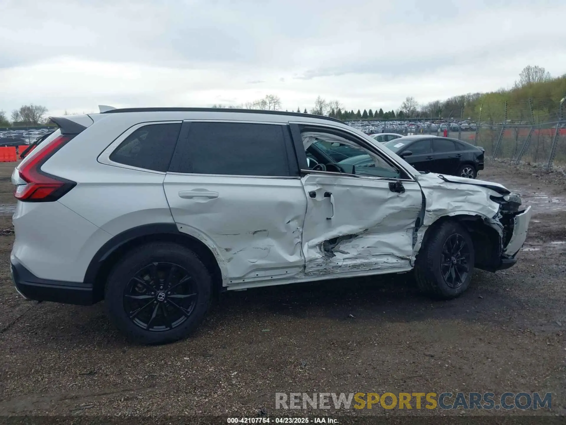 13 fotografías del automóvil dañado 7FARS6H84RE051020 HONDA CR-V HYBRID 2024