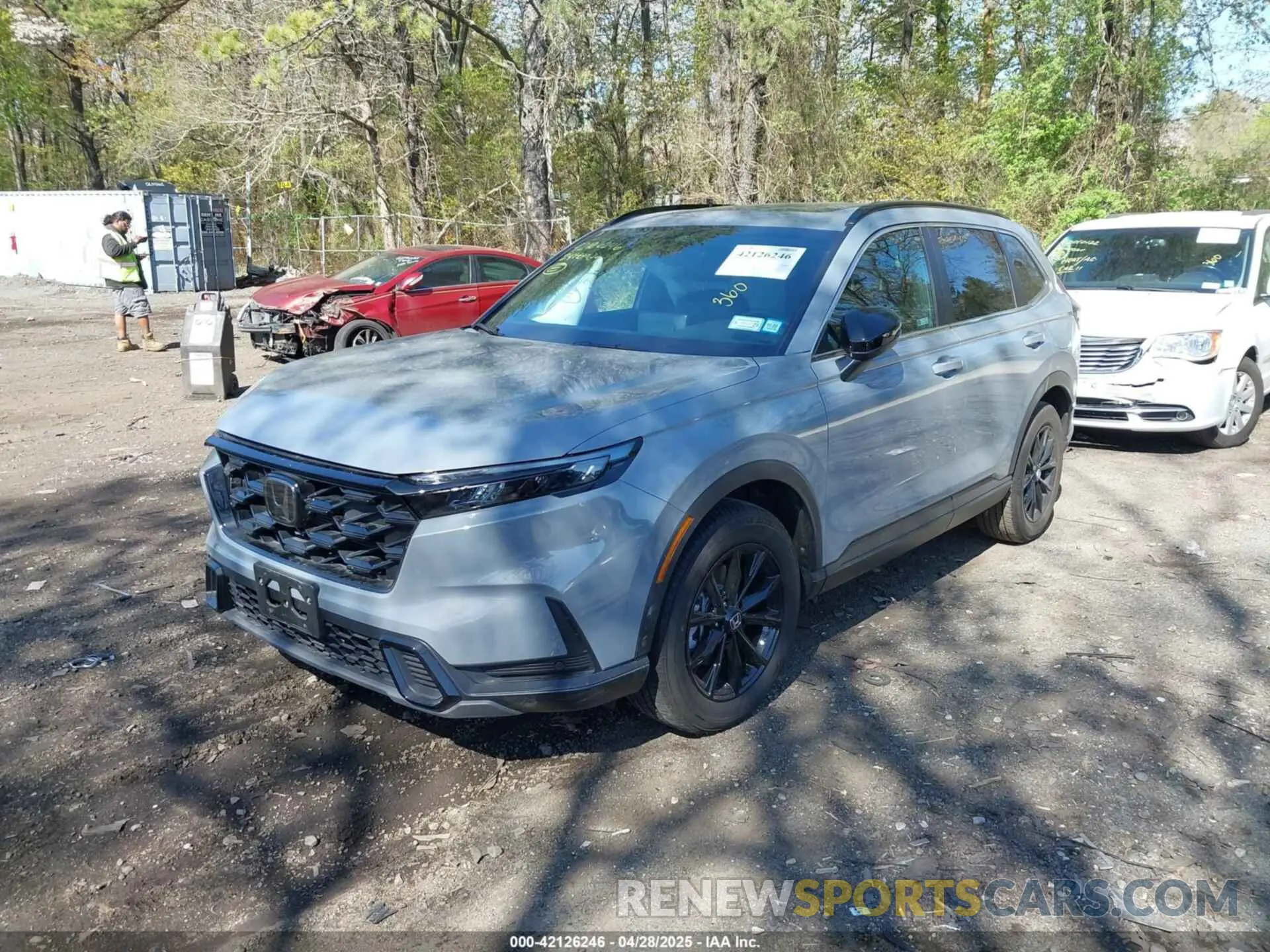 2 fotografías del automóvil dañado 7FARS6H87RE000031 HONDA CR-V HYBRID 2024