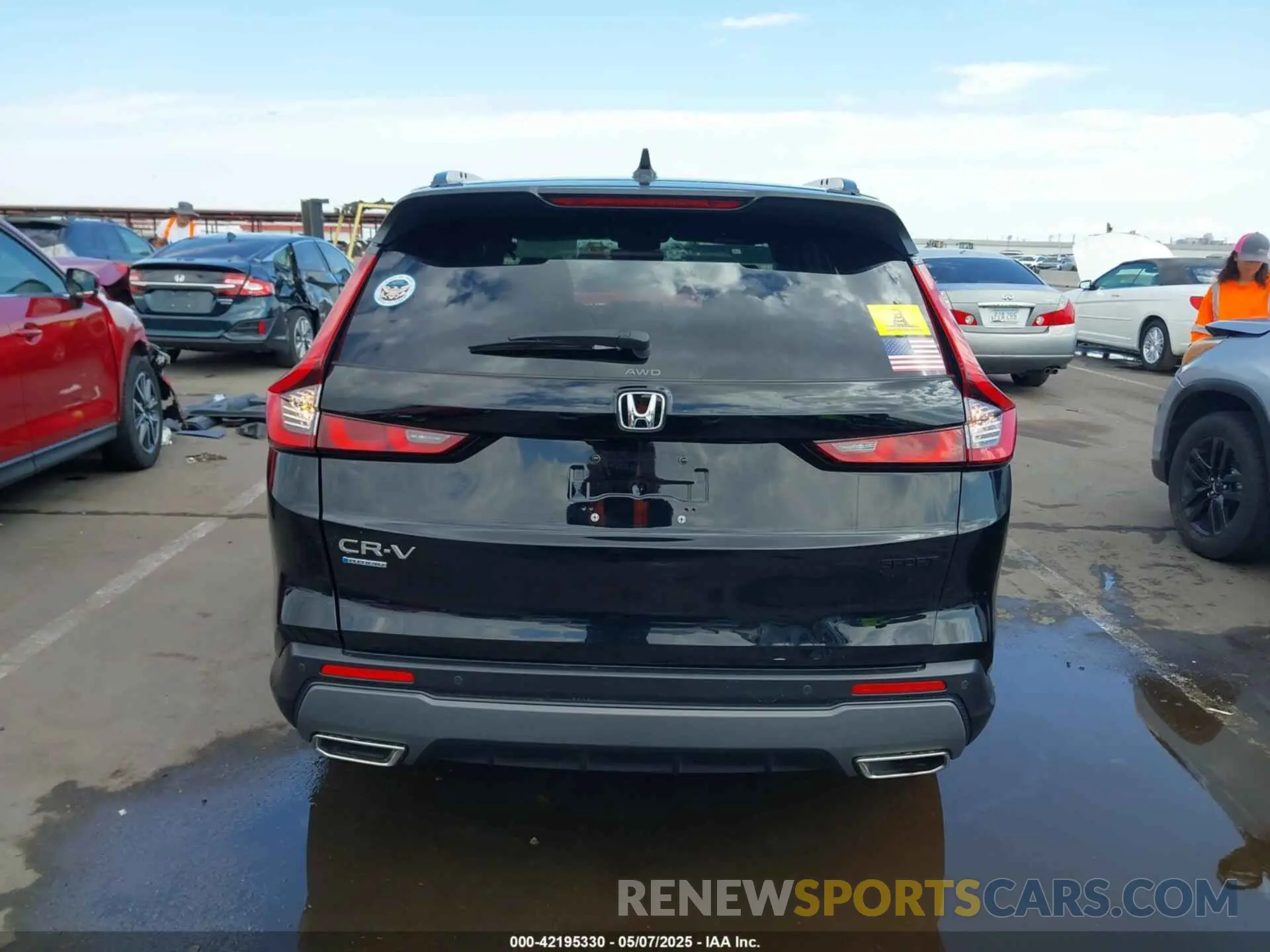 17 fotografías del automóvil dañado 7FARS6H87RE001017 HONDA CR-V HYBRID 2024