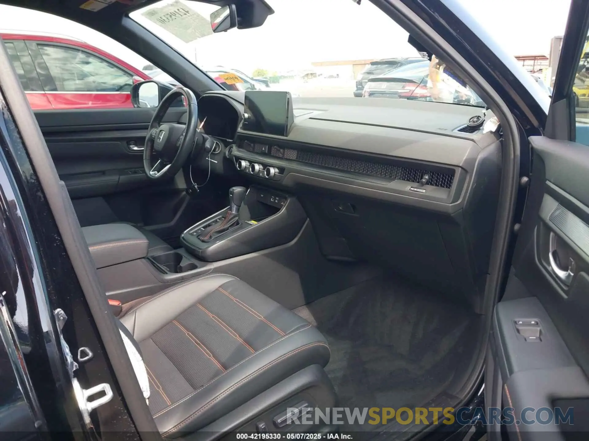 5 fotografías del automóvil dañado 7FARS6H87RE001017 HONDA CR-V HYBRID 2024
