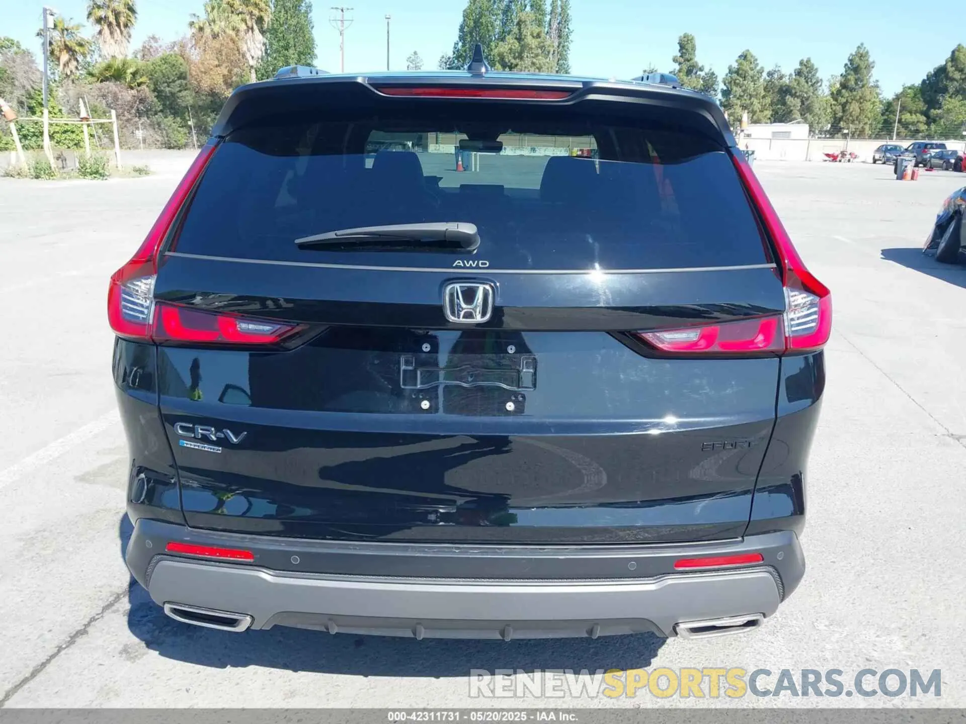 16 fotografías del automóvil dañado 7FARS6H89RE069089 HONDA CR-V HYBRID 2024