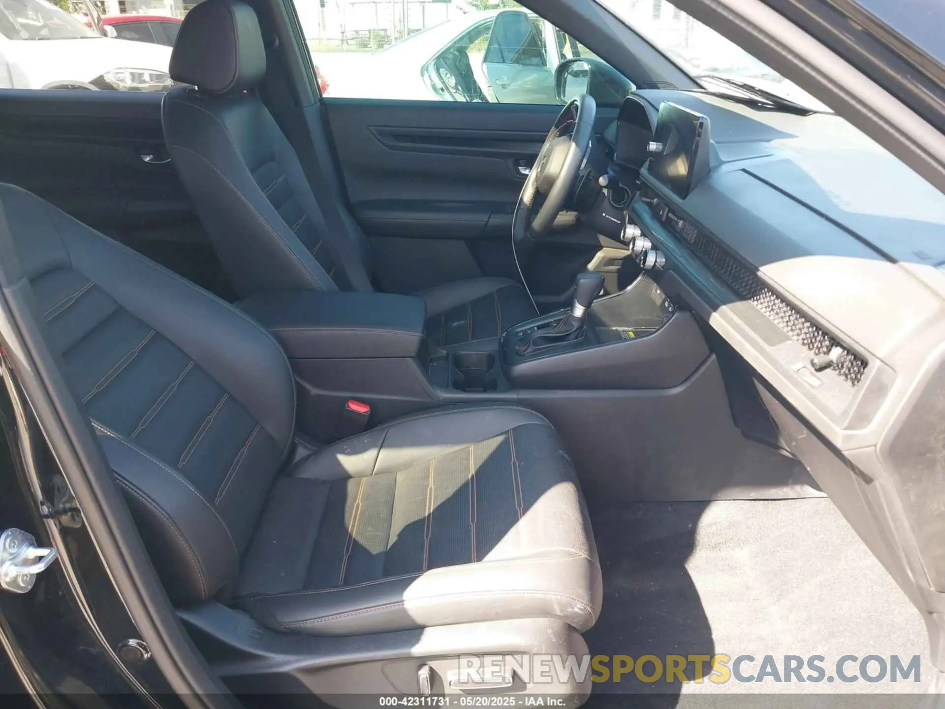 5 fotografías del automóvil dañado 7FARS6H89RE069089 HONDA CR-V HYBRID 2024