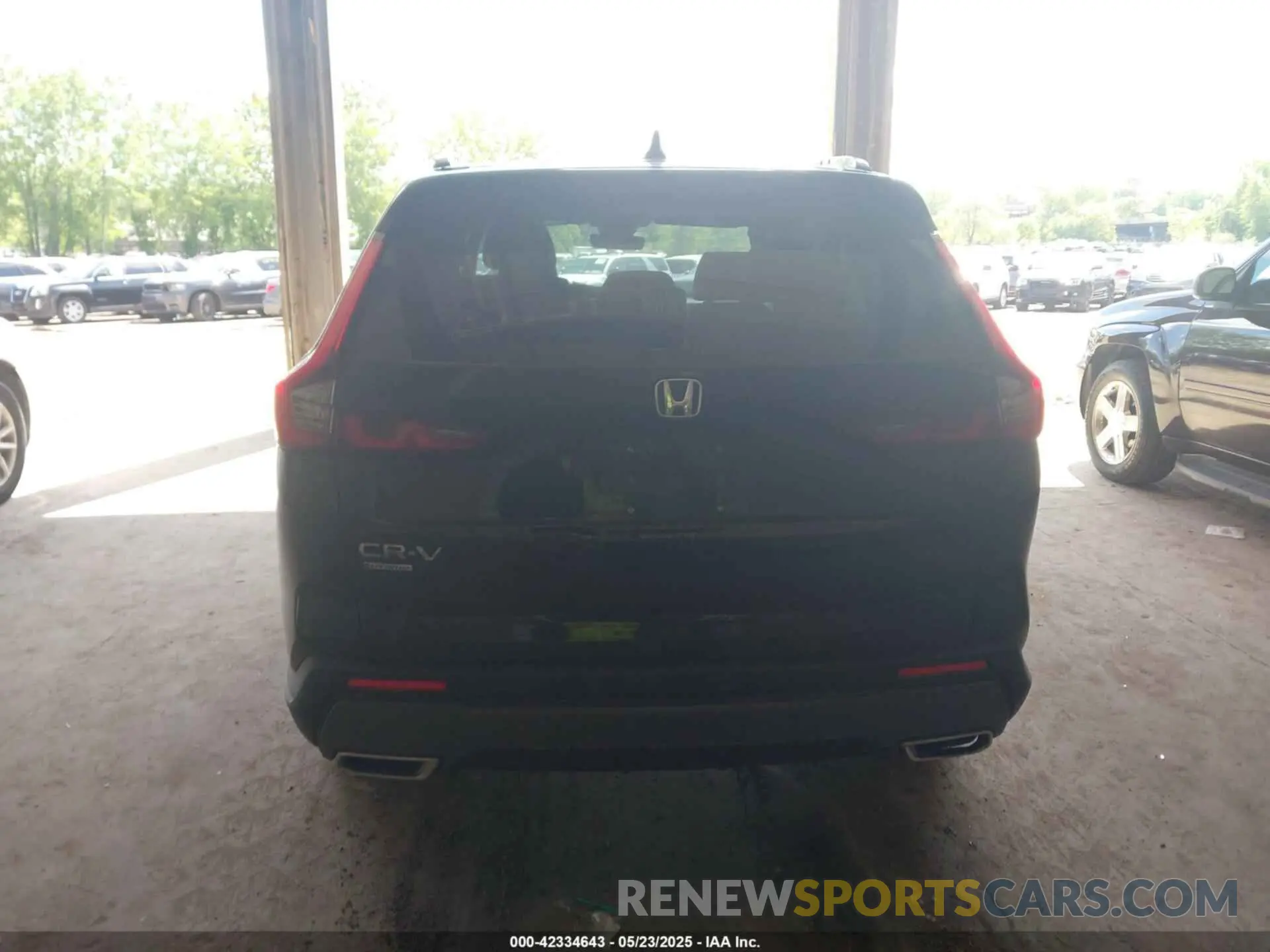 16 fotografías del automóvil dañado 2HKRS6H80SH808398 HONDA CR-V HYBRID 2025