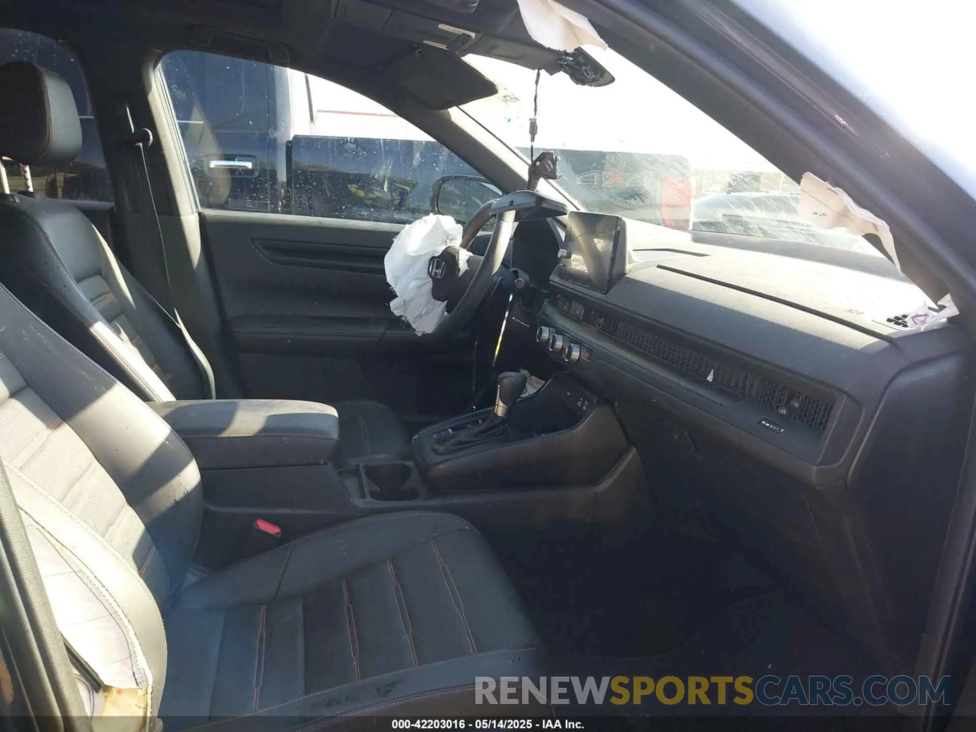 5 fotografías del automóvil dañado 2HKRS6H83SH805494 HONDA CR-V HYBRID 2025