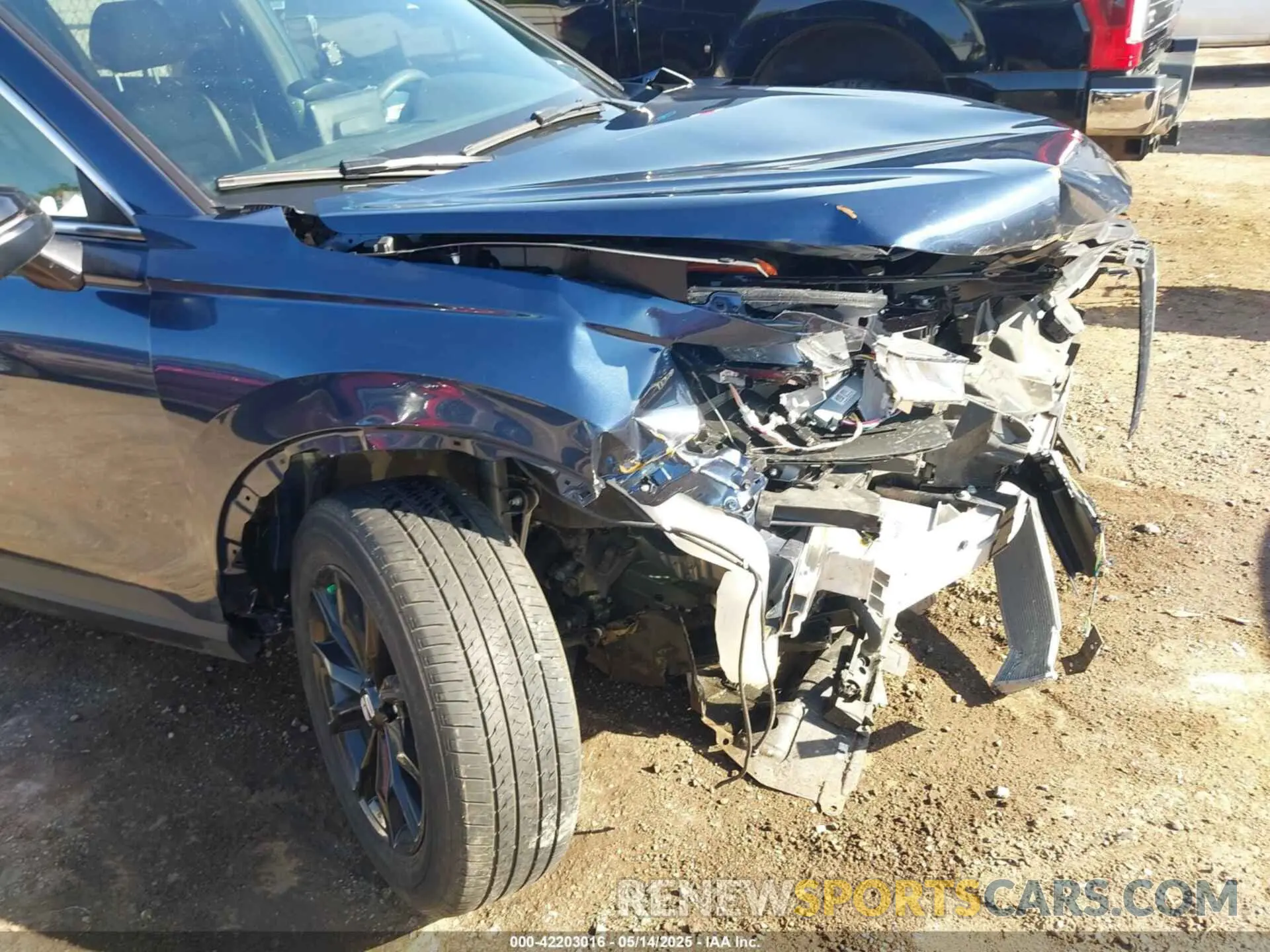 6 fotografías del automóvil dañado 2HKRS6H83SH805494 HONDA CR-V HYBRID 2025