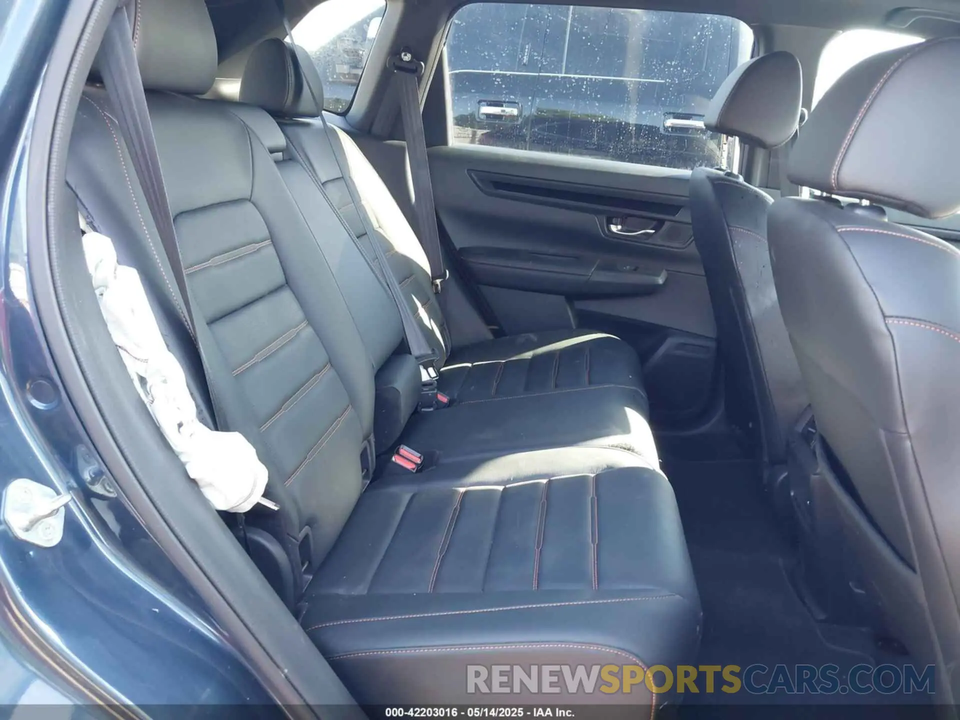 8 fotografías del automóvil dañado 2HKRS6H83SH805494 HONDA CR-V HYBRID 2025