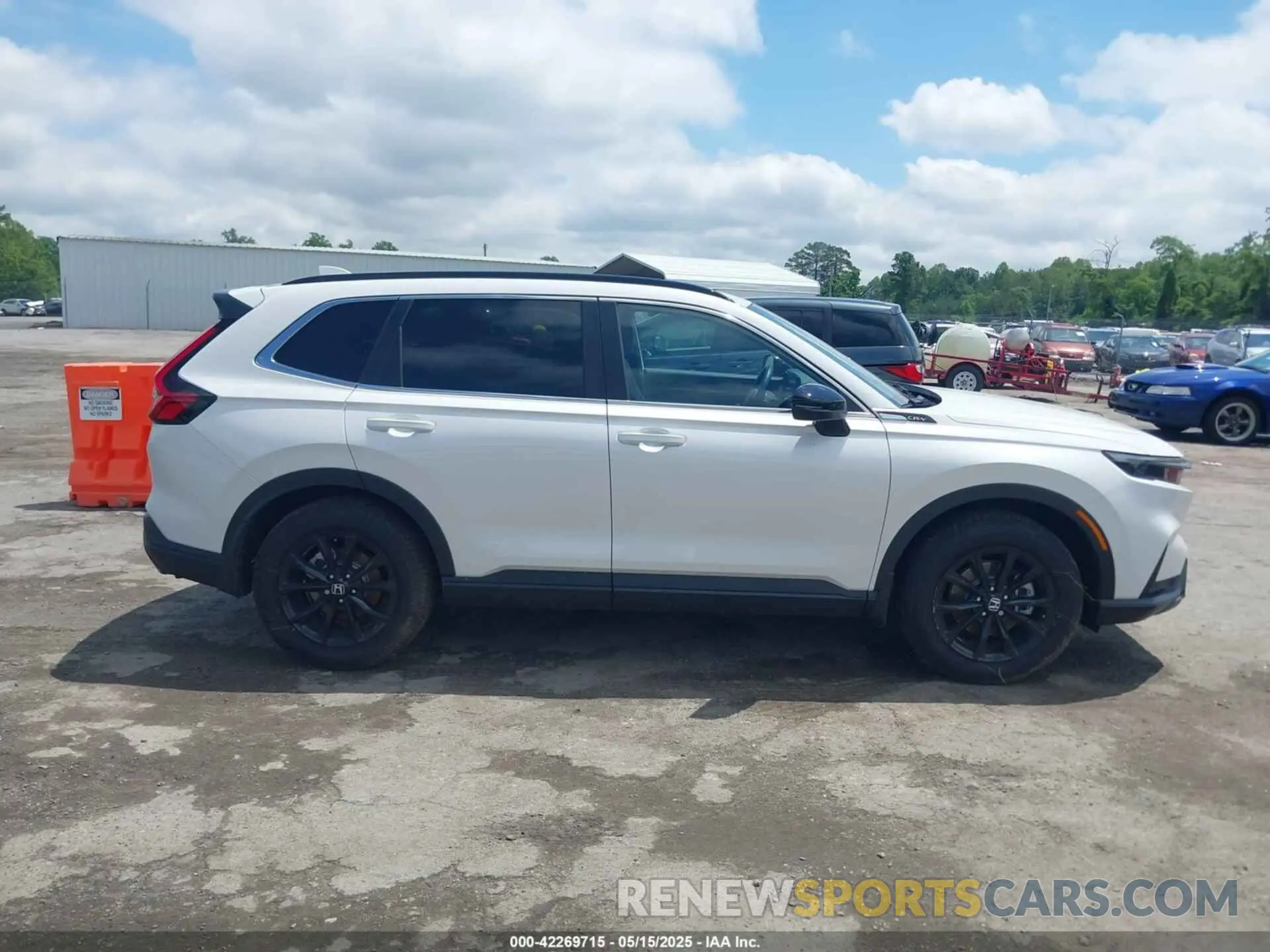 13 fotografías del automóvil dañado 5J6RS6H86SL021087 HONDA CR-V HYBRID 2025