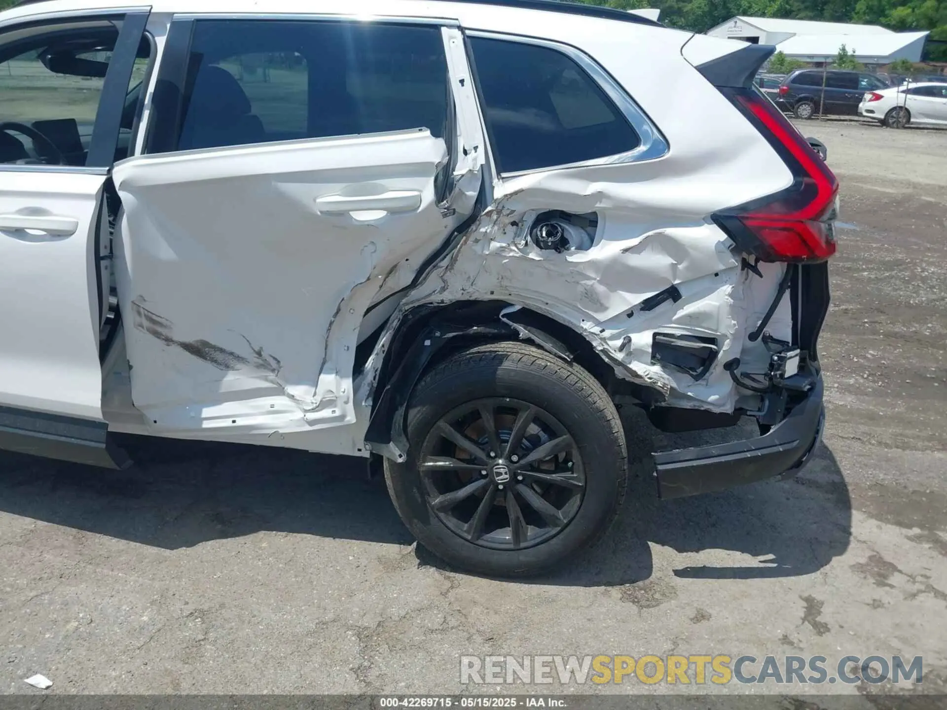 6 fotografías del automóvil dañado 5J6RS6H86SL021087 HONDA CR-V HYBRID 2025