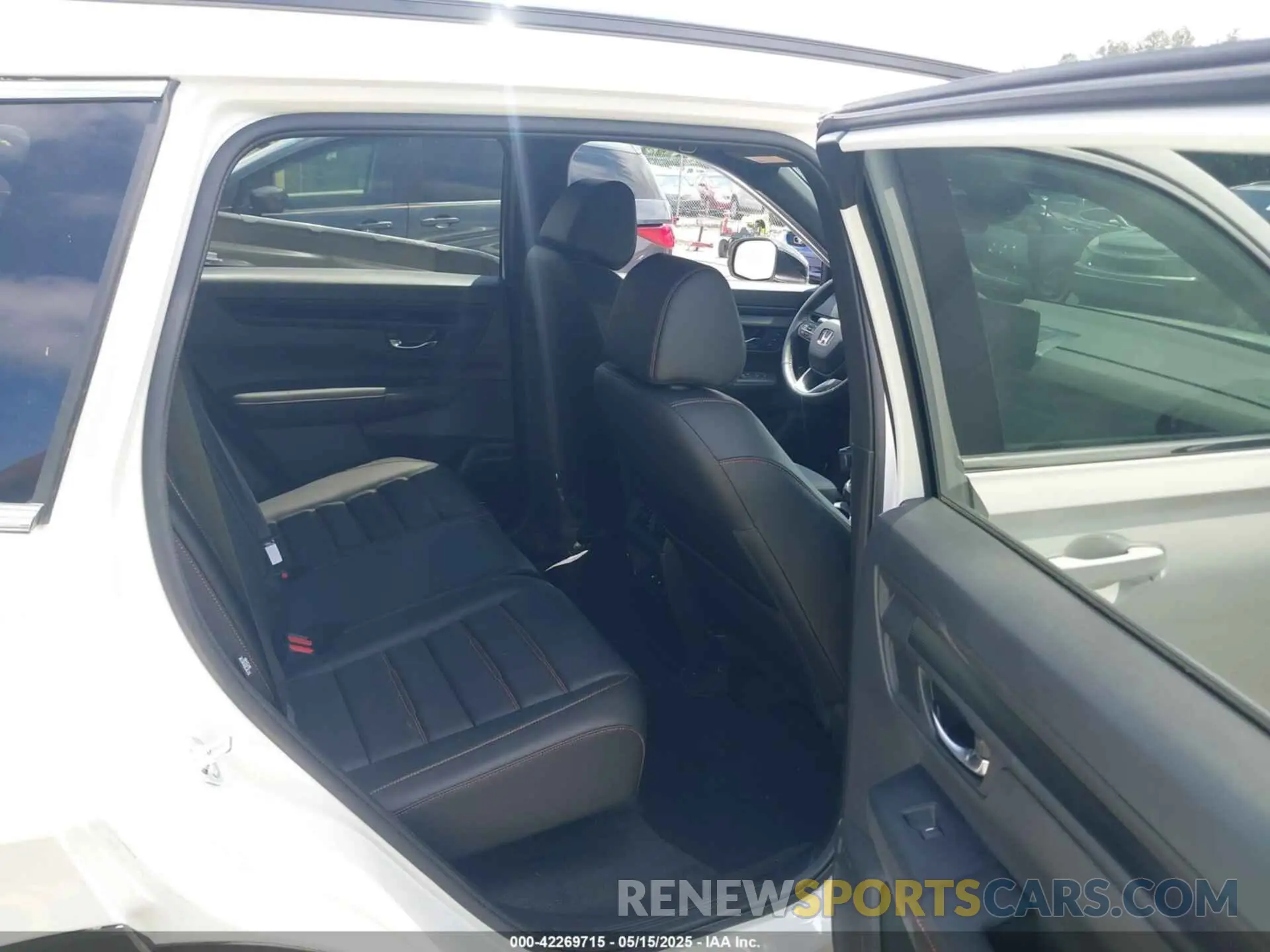 8 fotografías del automóvil dañado 5J6RS6H86SL021087 HONDA CR-V HYBRID 2025